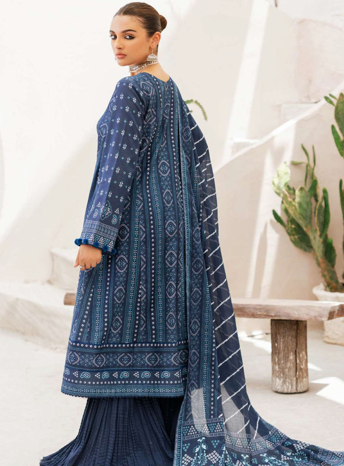 Rang By Motifz Printed Lawn Suits Unstitched 3 Piece - MT24RPL 4732 INARA Rang By Motifz Printed Lawn Suits Unstitched 3 Piece - MT24RPL 4732 INARA