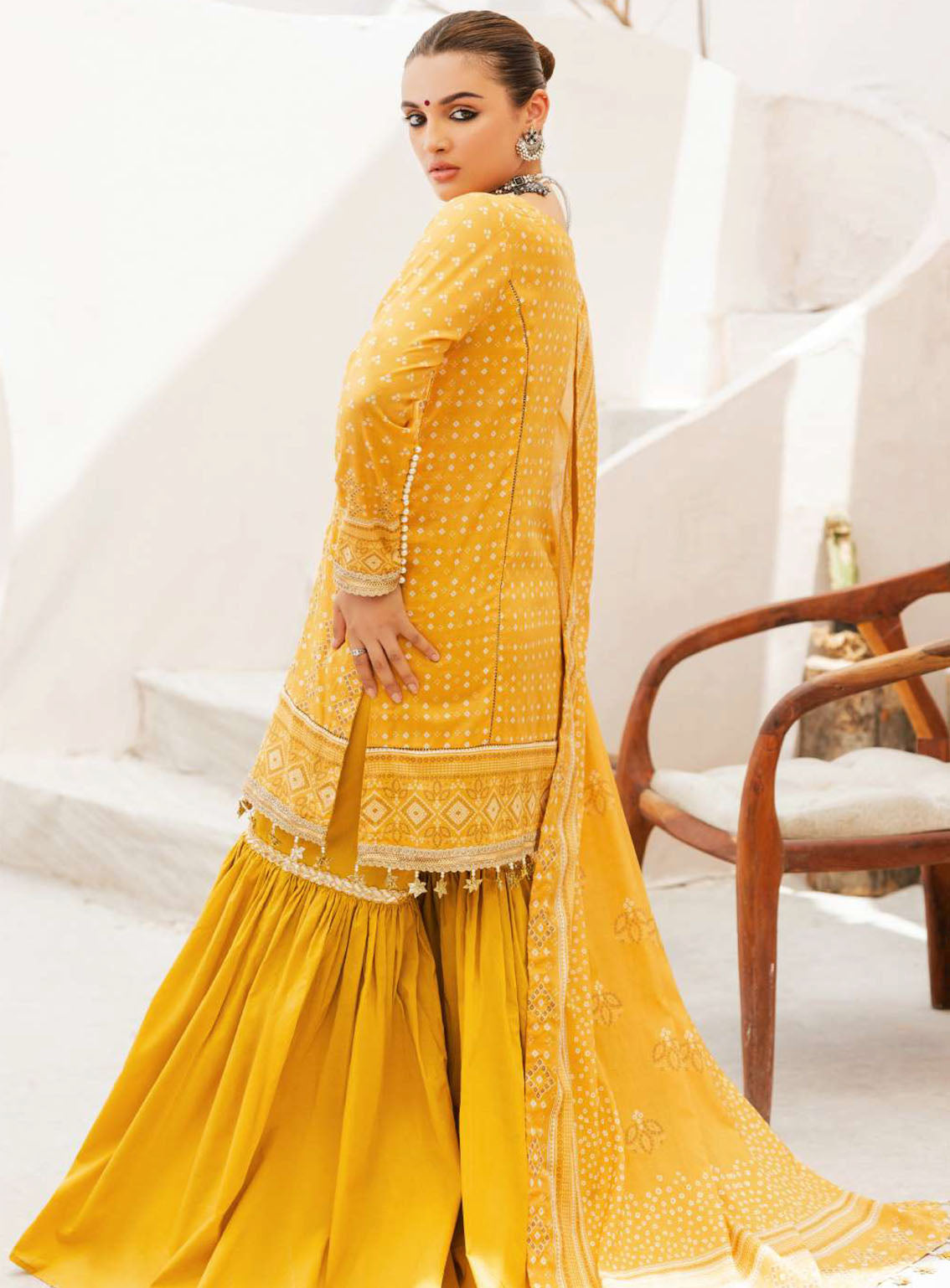 Rang By Motifz Printed Lawn Suits Unstitched 3 Piece - MT24RPL 4733 ARMISH Rang By Motifz Printed Lawn Suits Unstitched 3 Piece - MT24RPL 4733 ARMISH