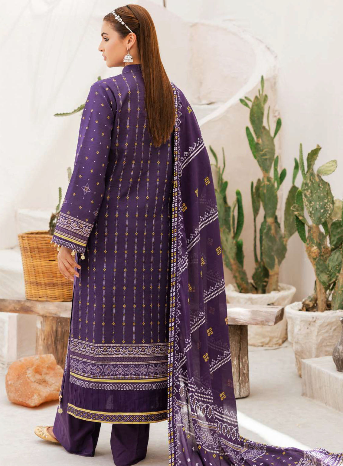 Rang By Motifz Printed Lawn Suits Unstitched 3 Piece - MT24RPL 4734 AYZAL Rang By Motifz Printed Lawn Suits Unstitched 3 Piece - MT24RPL 4734 AYZAL