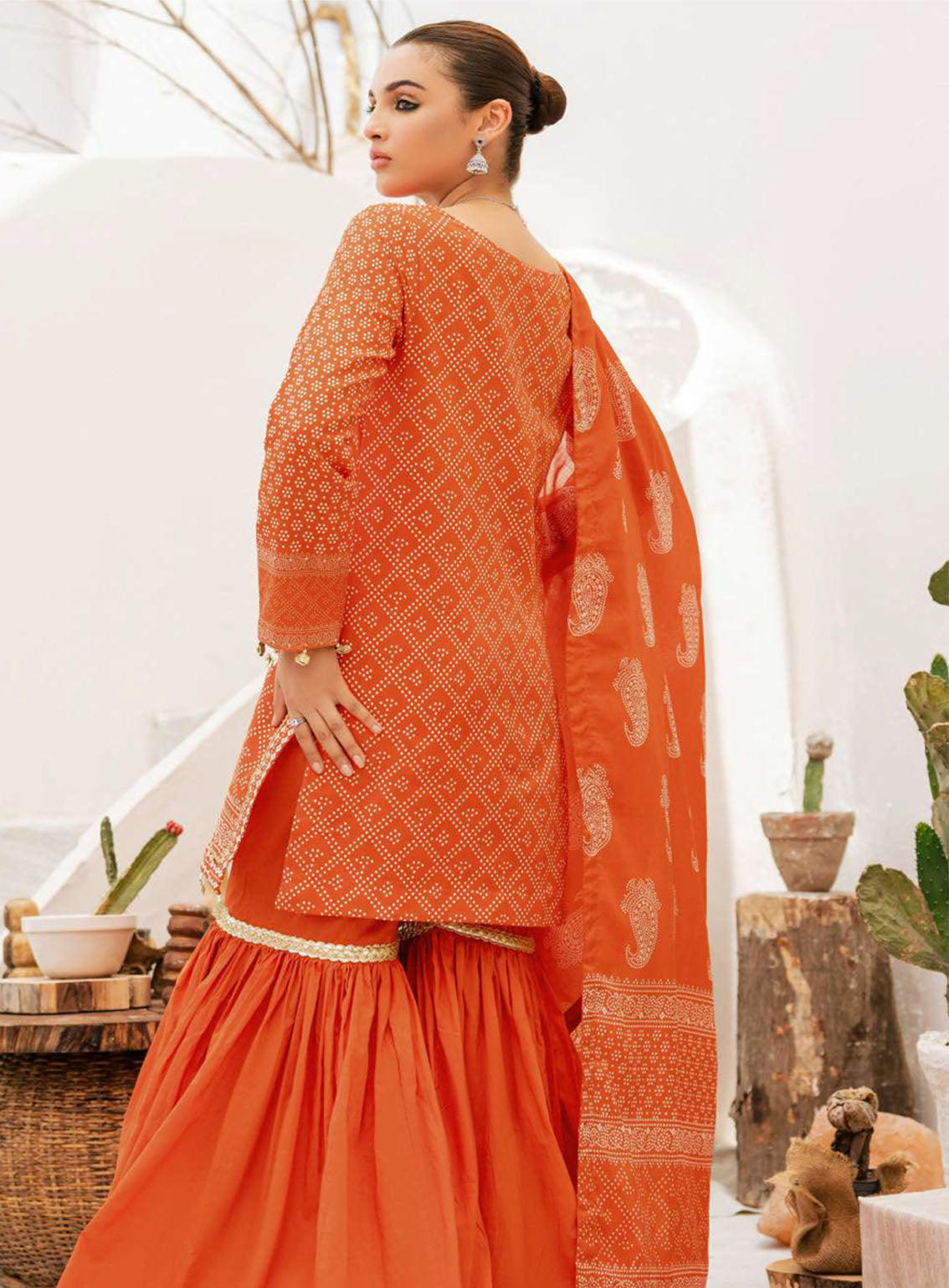 Rang By Motifz Printed Lawn Suits Unstitched 3 Piece - MT24RPL 4736 NOURA Rang By Motifz Printed Lawn Suits Unstitched 3 Piece - MT24RPL 4736 NOURA