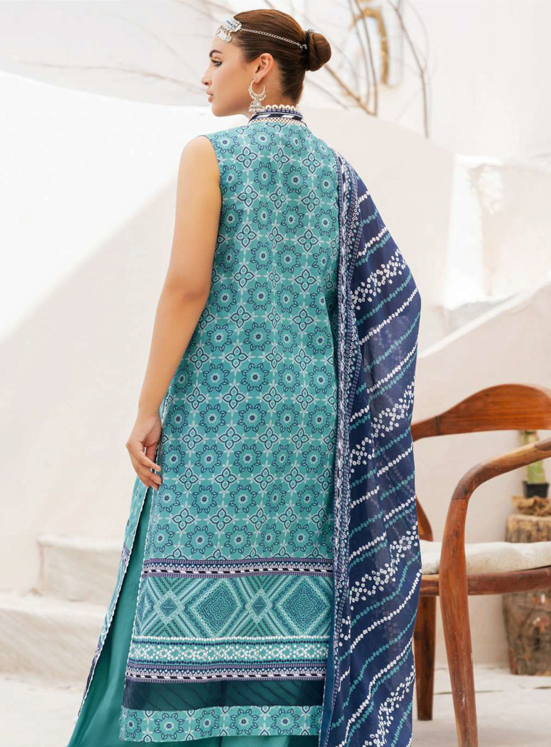Rang By Motifz Printed Lawn Suits Unstitched 3 Piece - MT24RPL 4738 MIRAL Rang By Motifz Printed Lawn Suits Unstitched 3 Piece - MT24RPL 4738 MIRAL