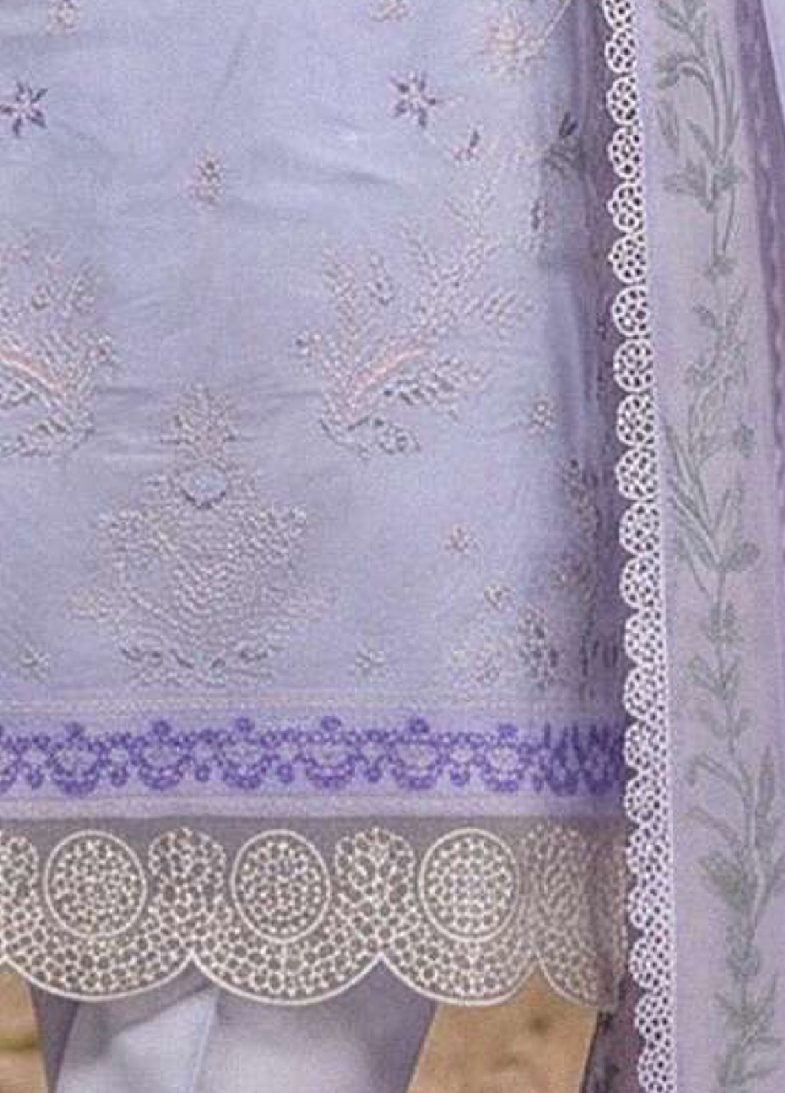 Rangkari By Ayleen Embroidered Lawn 3 Piece Unstitched Suit ALN26RV2 D-AMBER Rangkari By Ayleen Embroidered Lawn 3 Piece Unstitched Suit ALN26RV2 D-AMBER