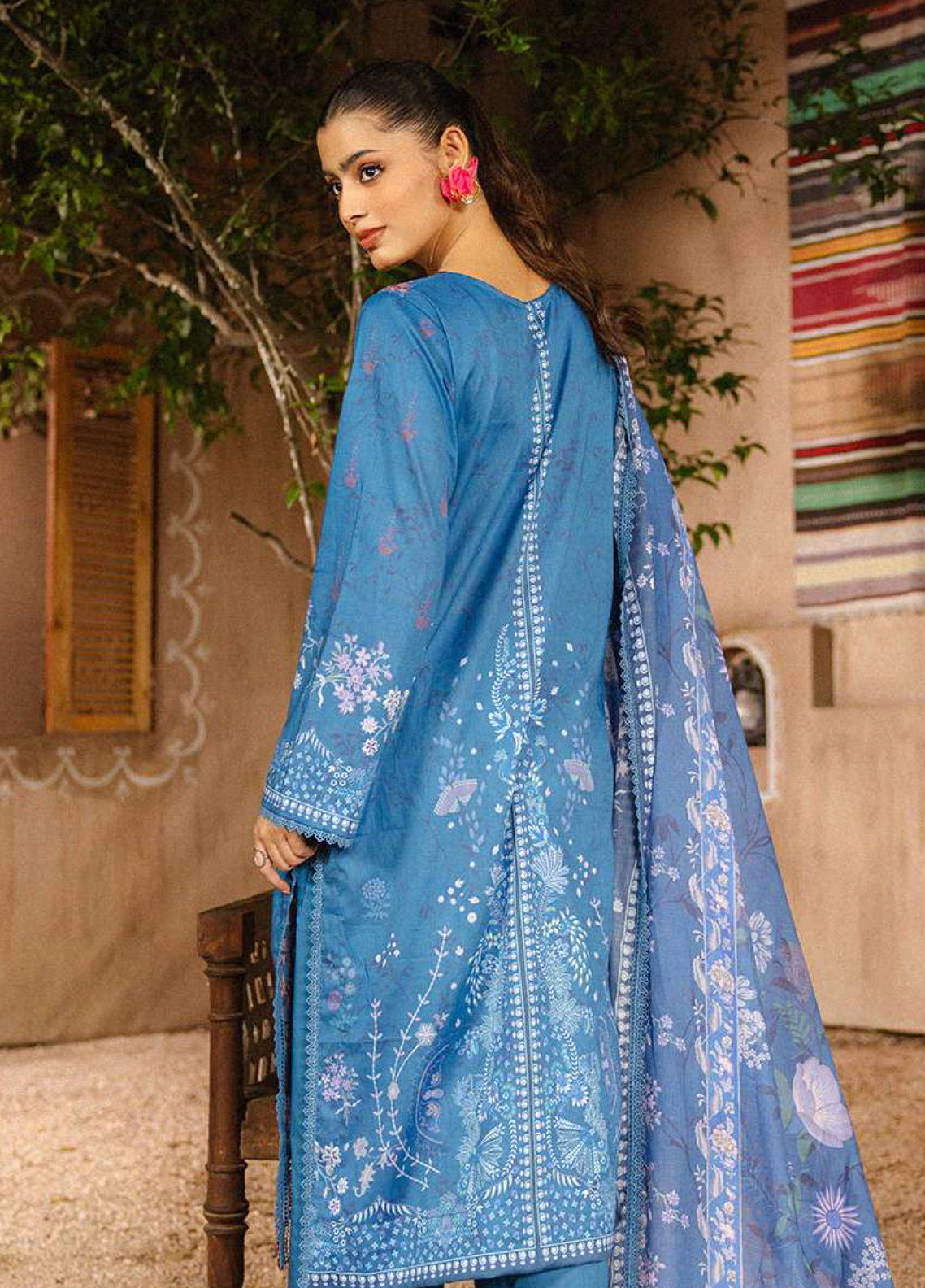 Rangkari By Ayleen Embroidered Lawn 3 Piece Unstitched Suit ALN26RV2 D-AYRA Rangkari By Ayleen Embroidered Lawn 3 Piece Unstitched Suit ALN26RV2 D-AYRA
