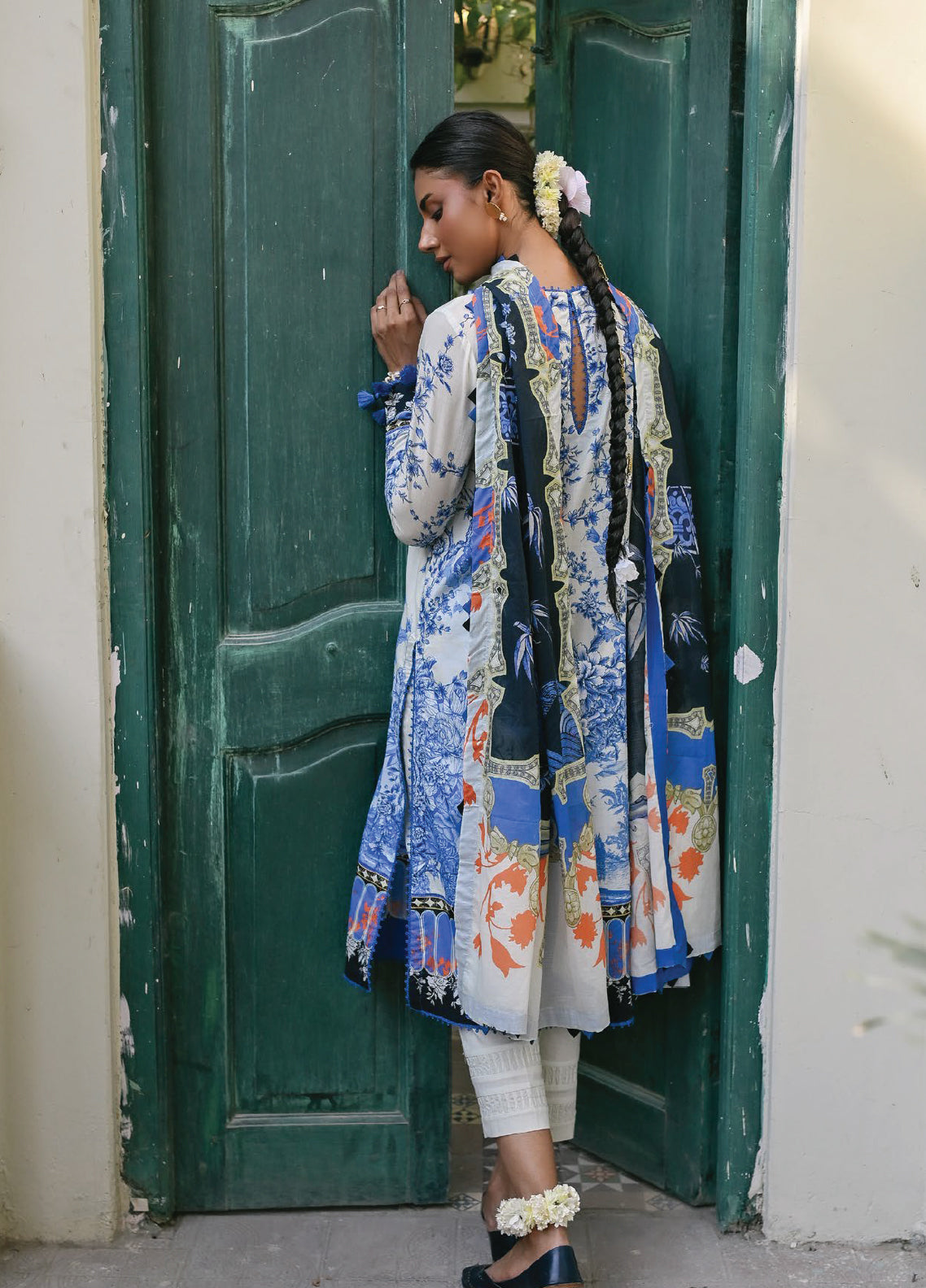 Rango Ka Angan By Gul Ahmed Embroidered Lawn 3 Piece Unstitched Suit GA26RKA D-CL-62222 Rango Ka Angan By Gul Ahmed Embroidered Lawn 3 Piece Unstitched Suit GA26RKA D-CL-62222