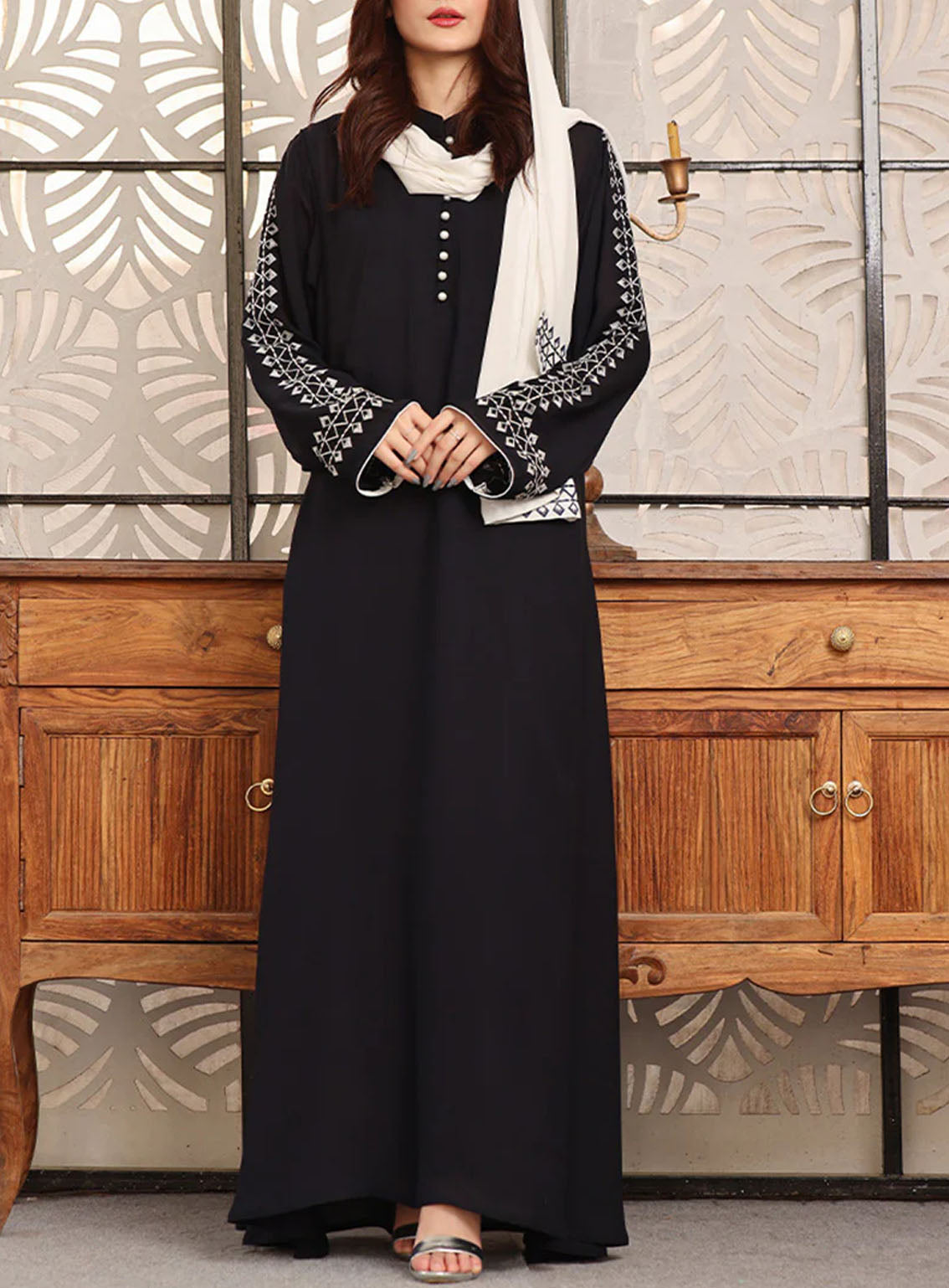Rania By Hijab Ul Hareem Double Georgette Embroidered Abaya Noir Blue - HH24R 0119-K-754 Rania By Hijab Ul Hareem Double Georgette Embroidered Abaya Noir Blue - HH24R 0119-K-754