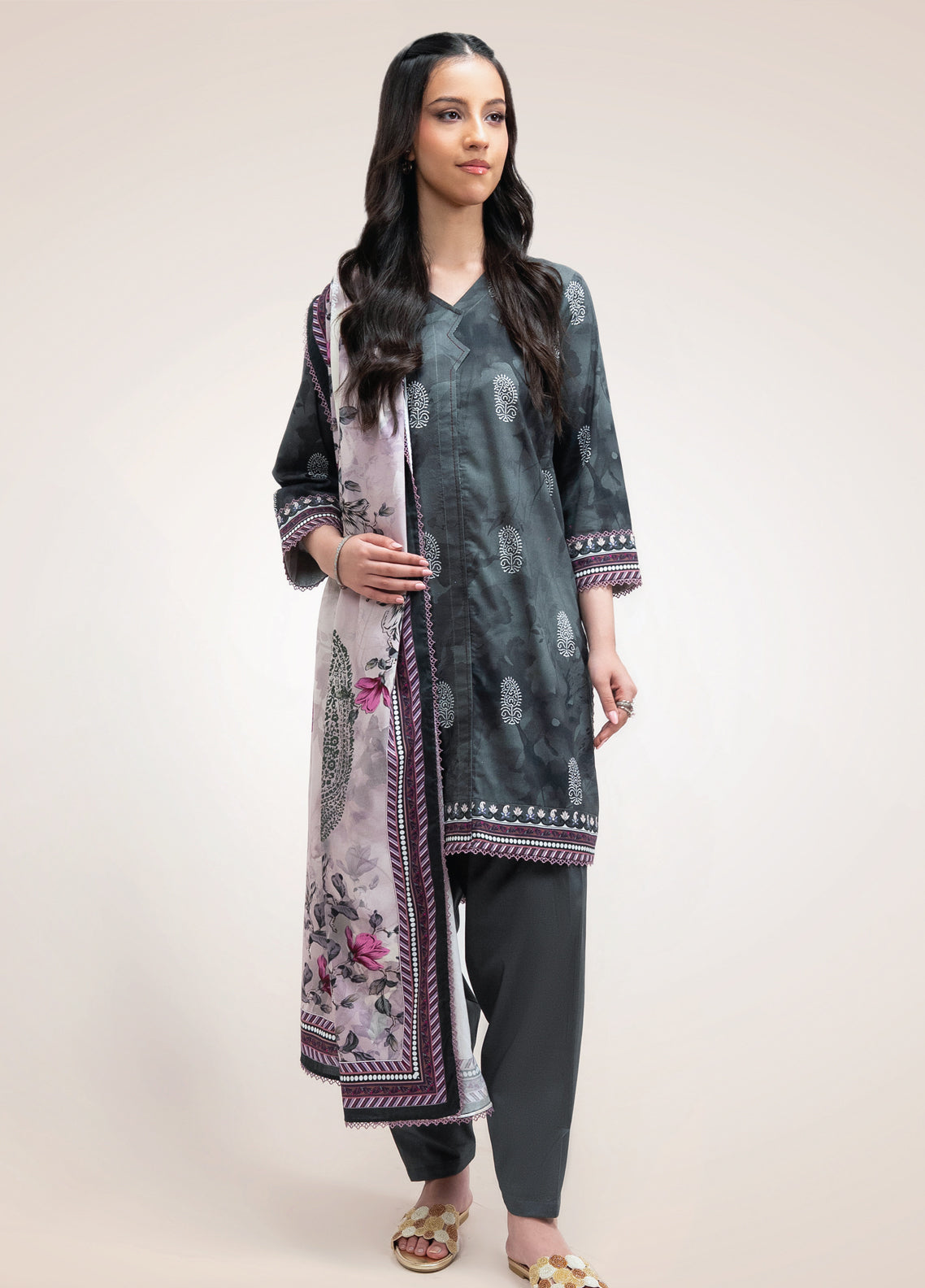 Raqs By Motifz Printed Cotton Viscose Linen 3 Piece Unstitched Suit MT26RCVLV1 D-3620 Raqs By Motifz Printed Cotton Viscose Linen 3 Piece Unstitched Suit MT26RCVLV1 D-3620