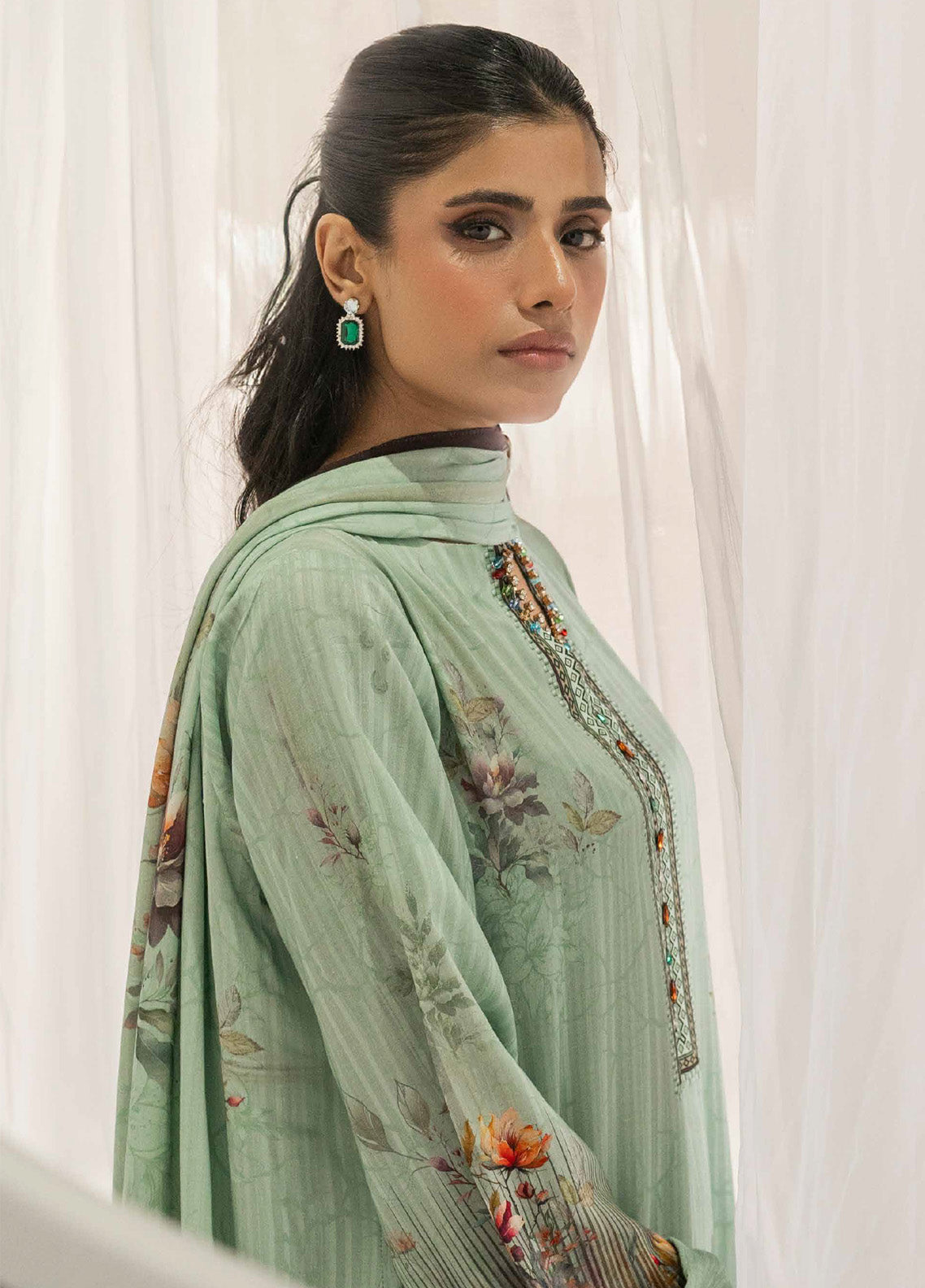 Resham By Firdous Textile Printed Linen Suits Unstitched 3 Piece - FF24RL 902 Resham By Firdous Textile Printed Linen Suits Unstitched 3 Piece - FF24RL 902