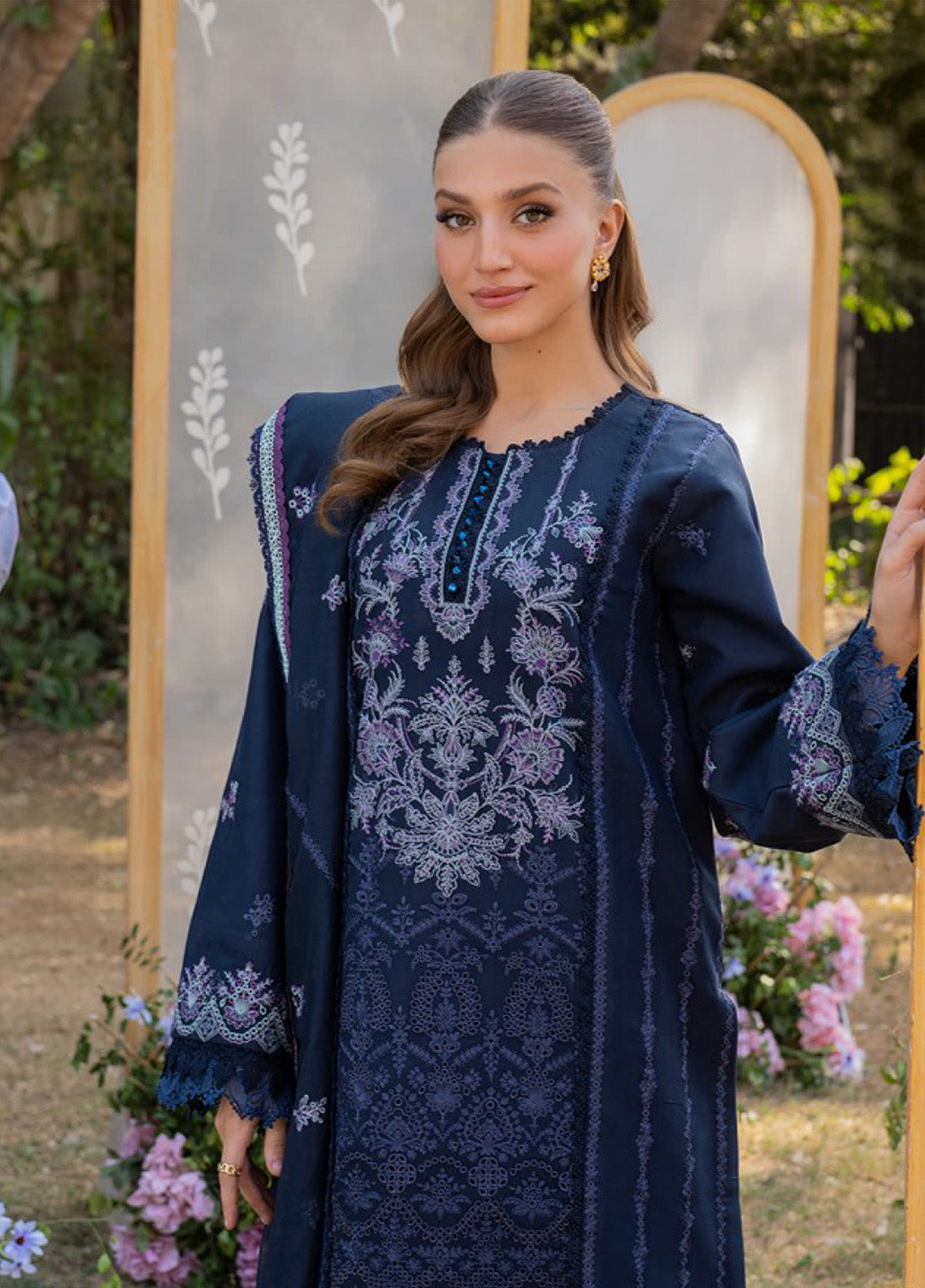 Reveerie by Florent Embroidered Chikankari Lawn Suits Unstitched 3 Piece - FL25RCL FLC-07 Reveerie by Florent Embroidered Chikankari Lawn Suits Unstitched 3 Piece - FL25RCL FLC-07