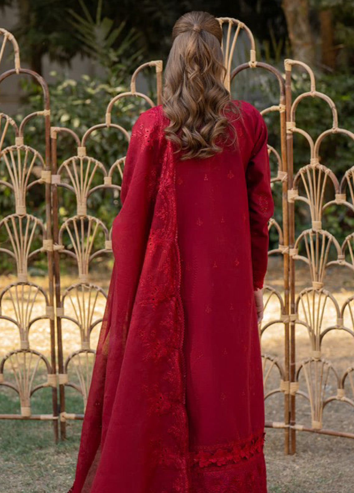 Reveerie by Florent Embroidered Chikankari Lawn Suits Unstitched 3 Piece - FL25RCL FLC-4B Reveerie by Florent Embroidered Chikankari Lawn Suits Unstitched 3 Piece - FL25RCL FLC-4B