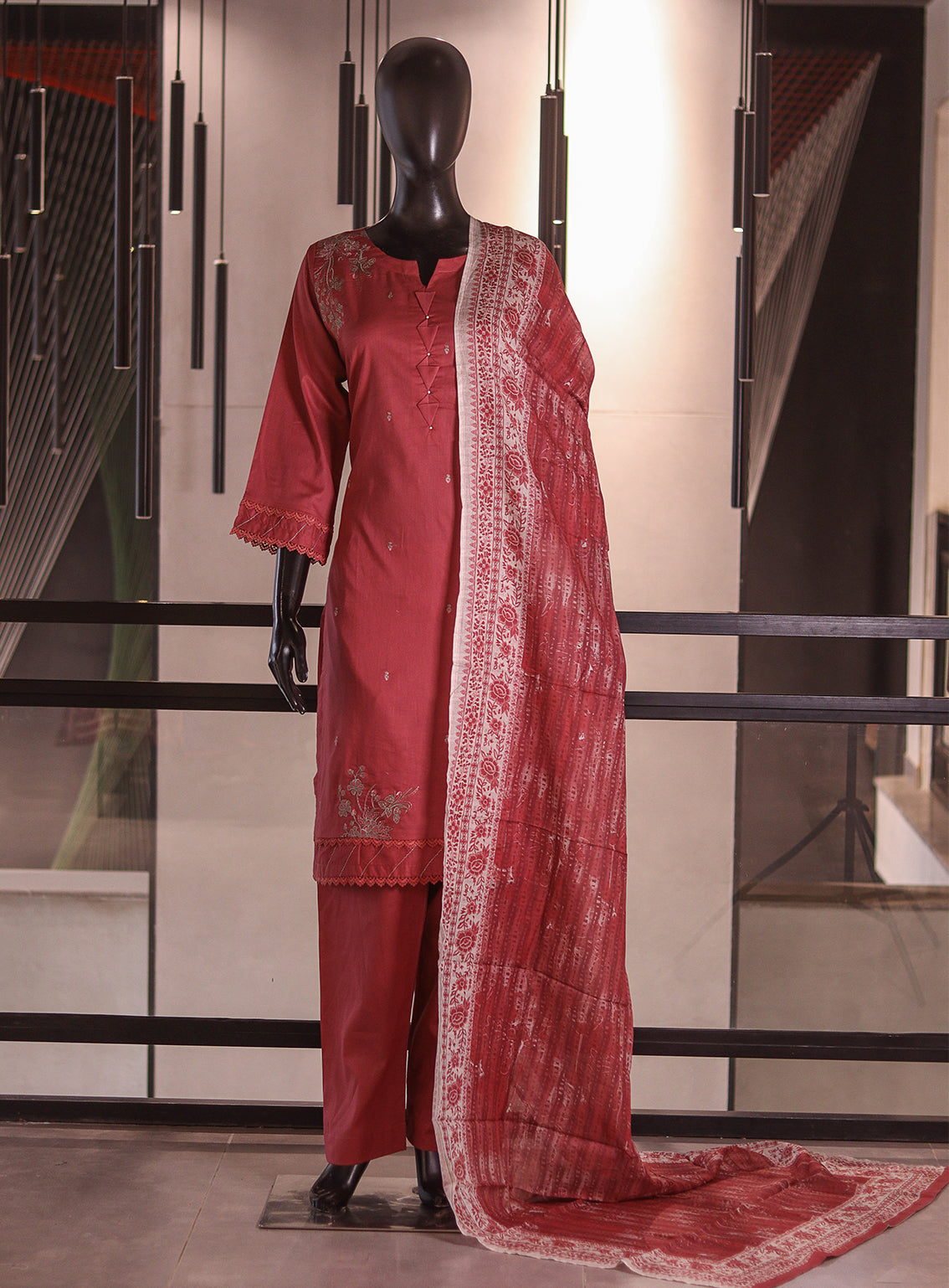 Rivaaj Embroidered Lawn 3 Piece Stitched Suit RJ26EP D-07-TPK Rivaaj Embroidered Lawn 3 Piece Stitched Suit RJ26EP D-07-TPK
