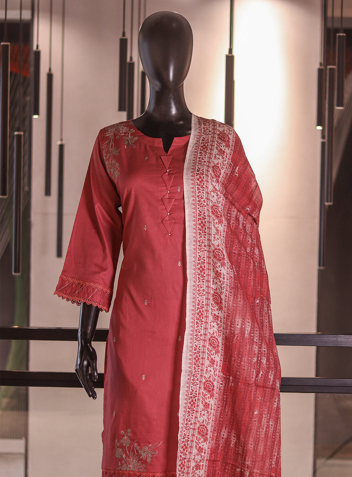 Rivaaj Embroidered Lawn 3 Piece Stitched Suit RJ26EP D-07-TPK Rivaaj Embroidered Lawn 3 Piece Stitched Suit RJ26EP D-07-TPK