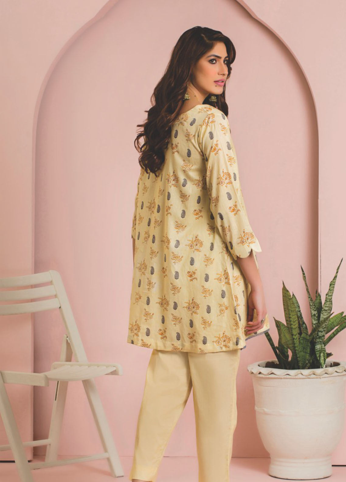 Rocco By Rashid Textile Printed Lawn Suits Unstitched 2 Piece - RT24PL 8047 Rocco By Rashid Textile Printed Lawn Suits Unstitched 2 Piece - RT24PL 8047