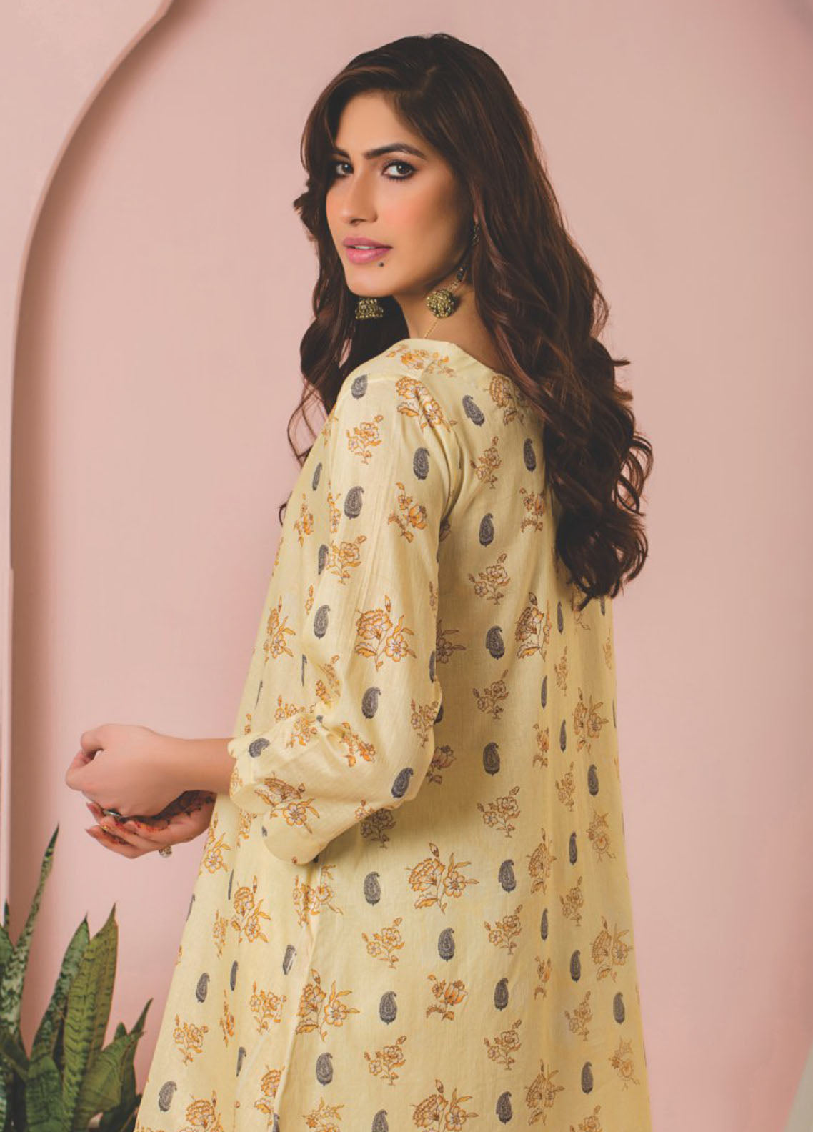 Rocco By Rashid Textile Printed Lawn Suits Unstitched 2 Piece - RT24PL 8047 Rocco By Rashid Textile Printed Lawn Suits Unstitched 2 Piece - RT24PL 8047