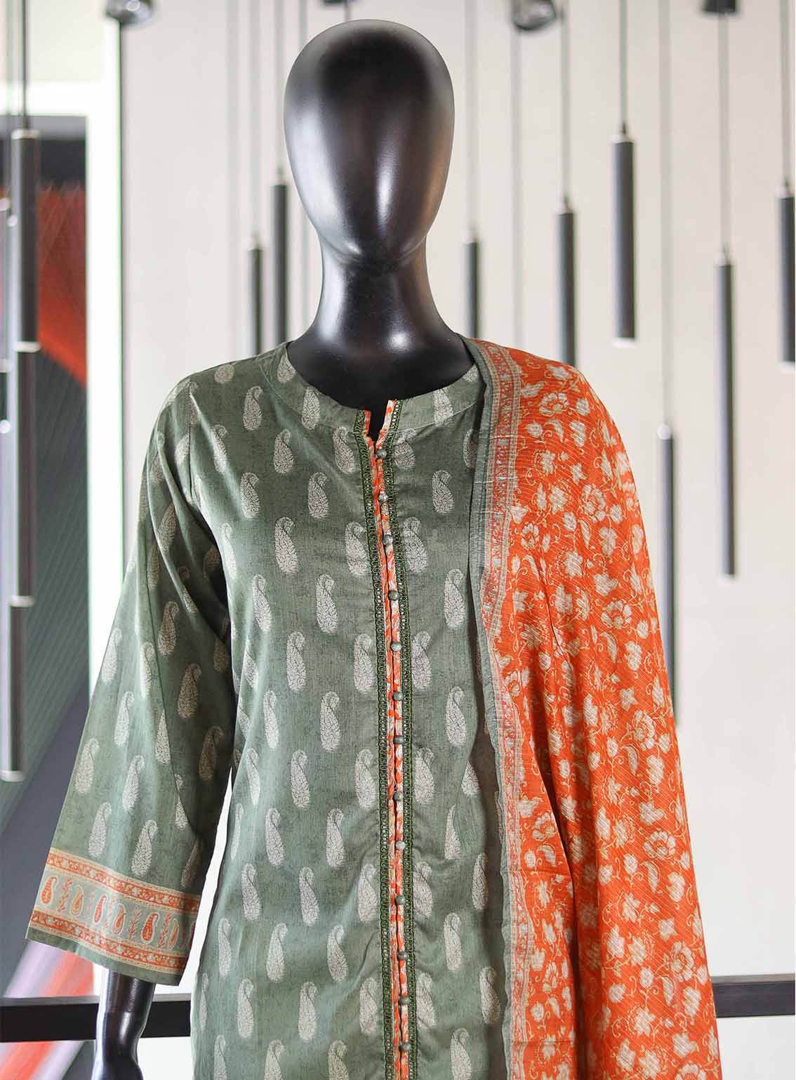 Royal Fashion Printed Lawn Suits Stitched 3 Piece RF25AJ PL-06 Royal Fashion Printed Lawn Suits Stitched 3 Piece RF25AJ PL-06