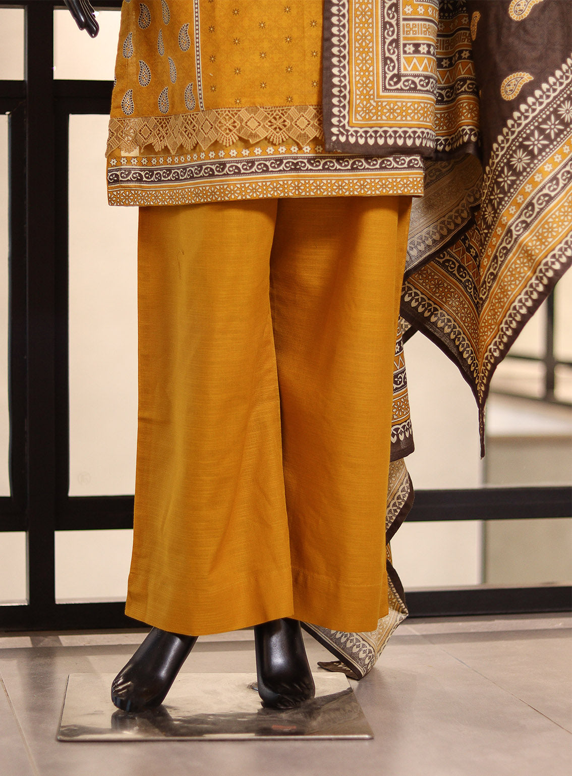 Royal Fashion Digital Printed Khaddar Suits Stitched 3 Piece - RF24PK BSK04 Royal Fashion Digital Printed Khaddar Suits Stitched 3 Piece - RF24PK BSK04