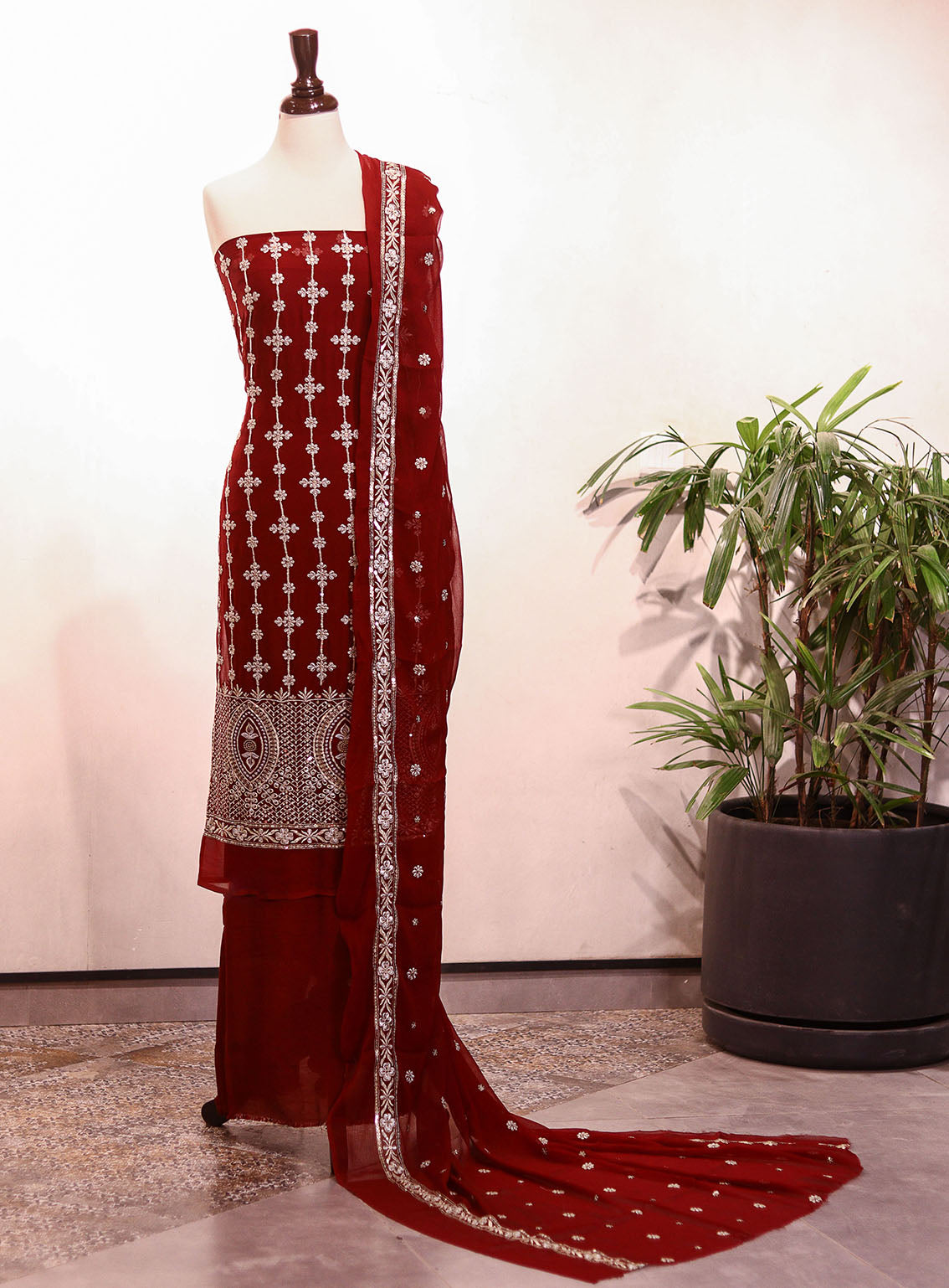 Royal Fashion Embroidered Chiffon Suits Unstitched 2 Piece - RF25EE 109 MAROON Royal Fashion Embroidered Chiffon Suits Unstitched 2 Piece - RF25EE 109 MAROON