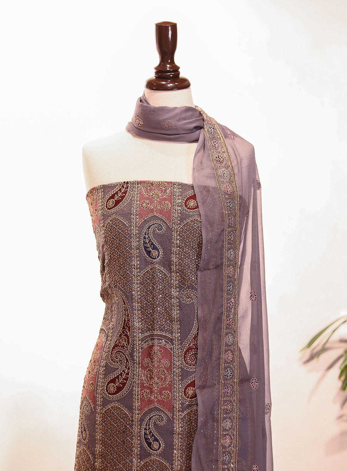 Royal Fashion Embroidered Chiffon Suits Unstitched 2 Piece - RF25EE 134 GREY Royal Fashion Embroidered Chiffon Suits Unstitched 2 Piece - RF25EE 134 GREY