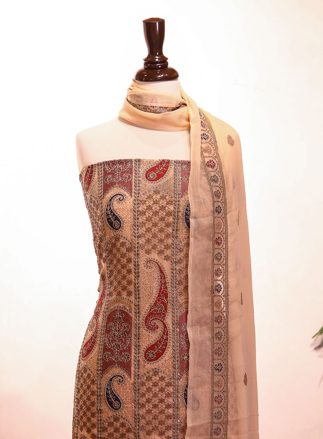 Royal Fashion Embroidered Chiffon Suits Unstitched 2 Piece - RF25EE 134 PEACH Royal Fashion Embroidered Chiffon Suits Unstitched 2 Piece - RF25EE 134 PEACH