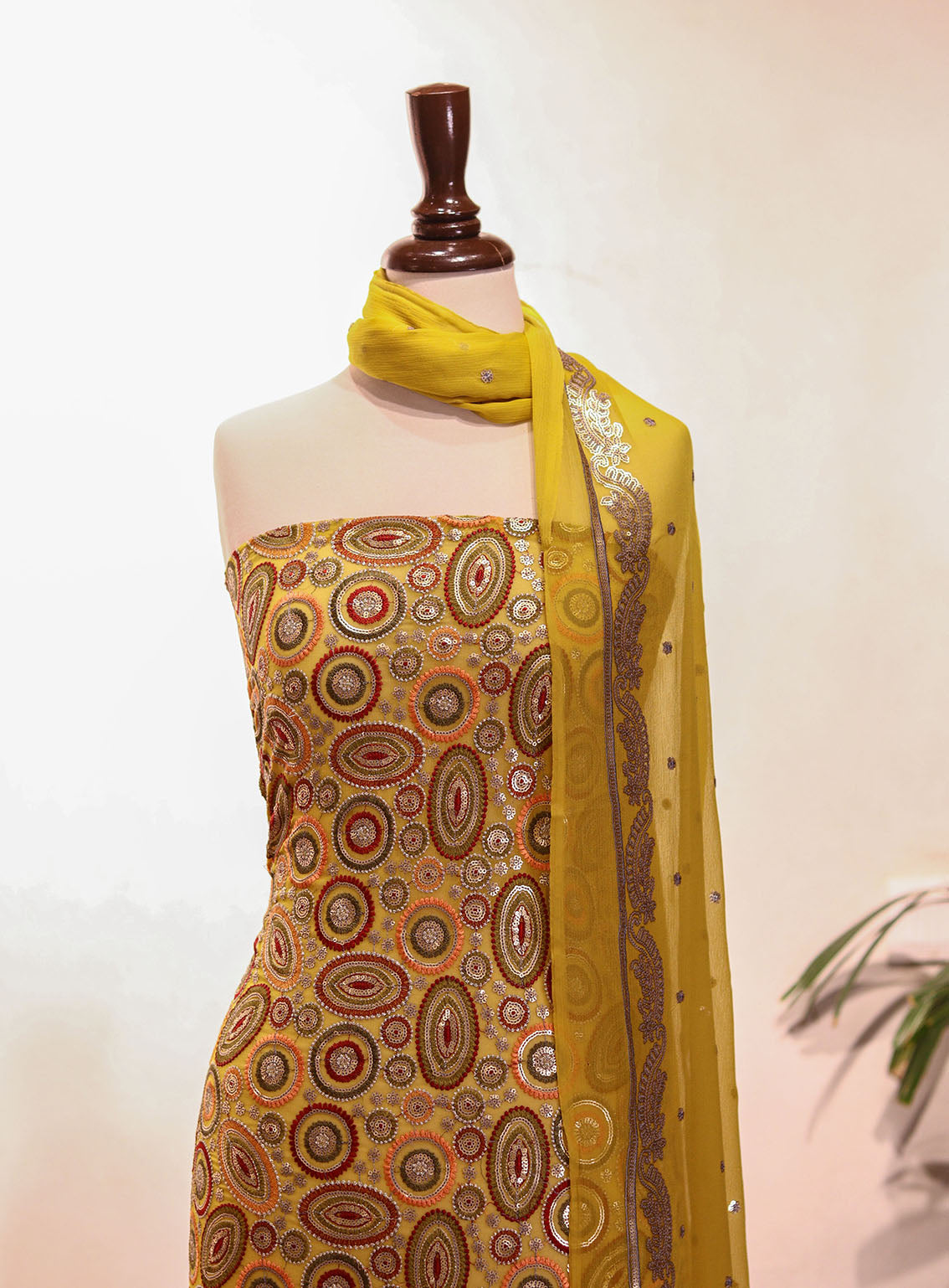 Royal Fashion Embroidered Chiffon Suits Unstitched 2 Piece - RF25EE 70 YELLOW Royal Fashion Embroidered Chiffon Suits Unstitched 2 Piece - RF25EE 70 YELLOW