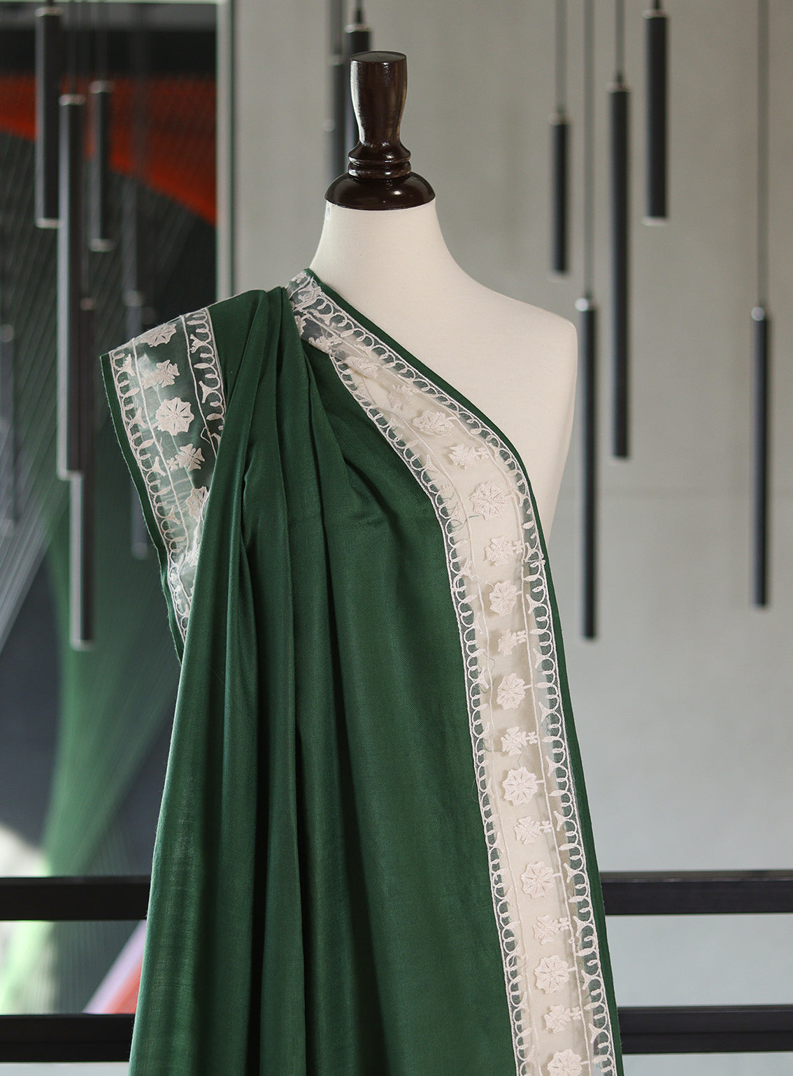 Royal Fashion Embroidered Woolen Shawls - RF24SH A6A22-B12 Green & White Royal Fashion Embroidered Woolen Shawls - RF24SH A6A22-B12 Green & White