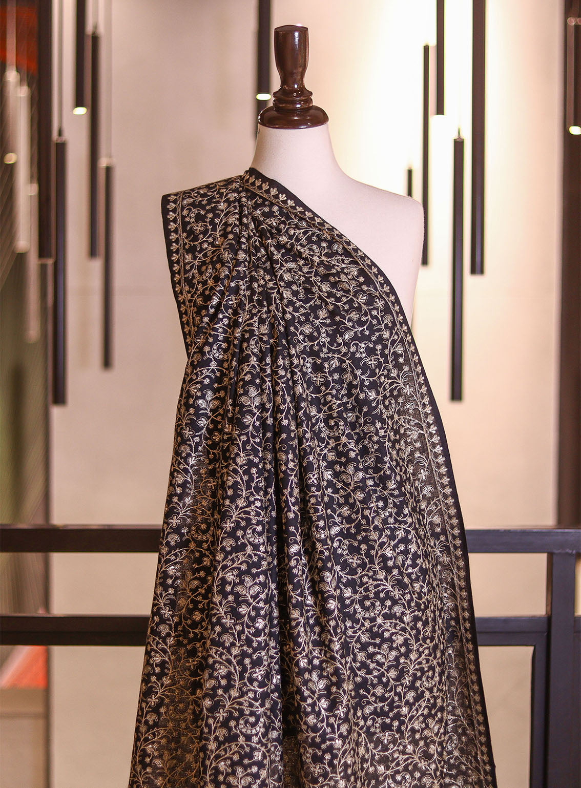 Royal Fashion Embroidered Woolen Shawls - RF25SH 0166A100 Black Royal Fashion Embroidered Woolen Shawls - RF25SH 0166A100 Black