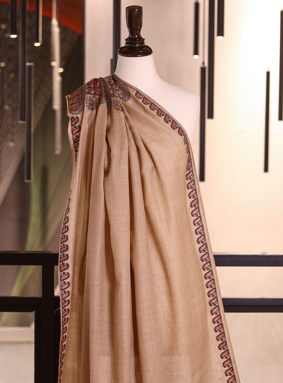 Royal Fashion Embroidered Woolen Shawls - RF25SH 0176A028-1 Royal Fashion Embroidered Woolen Shawls - RF25SH 0176A028-1