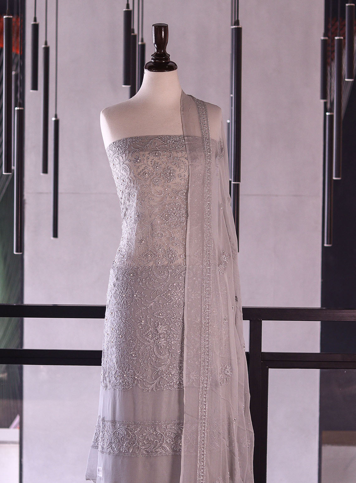 Royal Fashion Exclusive Embroidered Chiffon Suits Unstitched 3 Piece - RF26EE ET3303 GREY Royal Fashion Exclusive Embroidered Chiffon Suits Unstitched 3 Piece - RF26EE ET3303 GREY