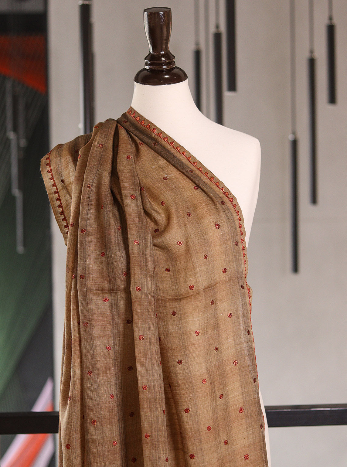 Royal Fashion Exclusive Woolen Shawls - RF24SH W622-BB02 Light Brown Royal Fashion Exclusive Woolen Shawls - RF24SH W622-BB02 Light Brown