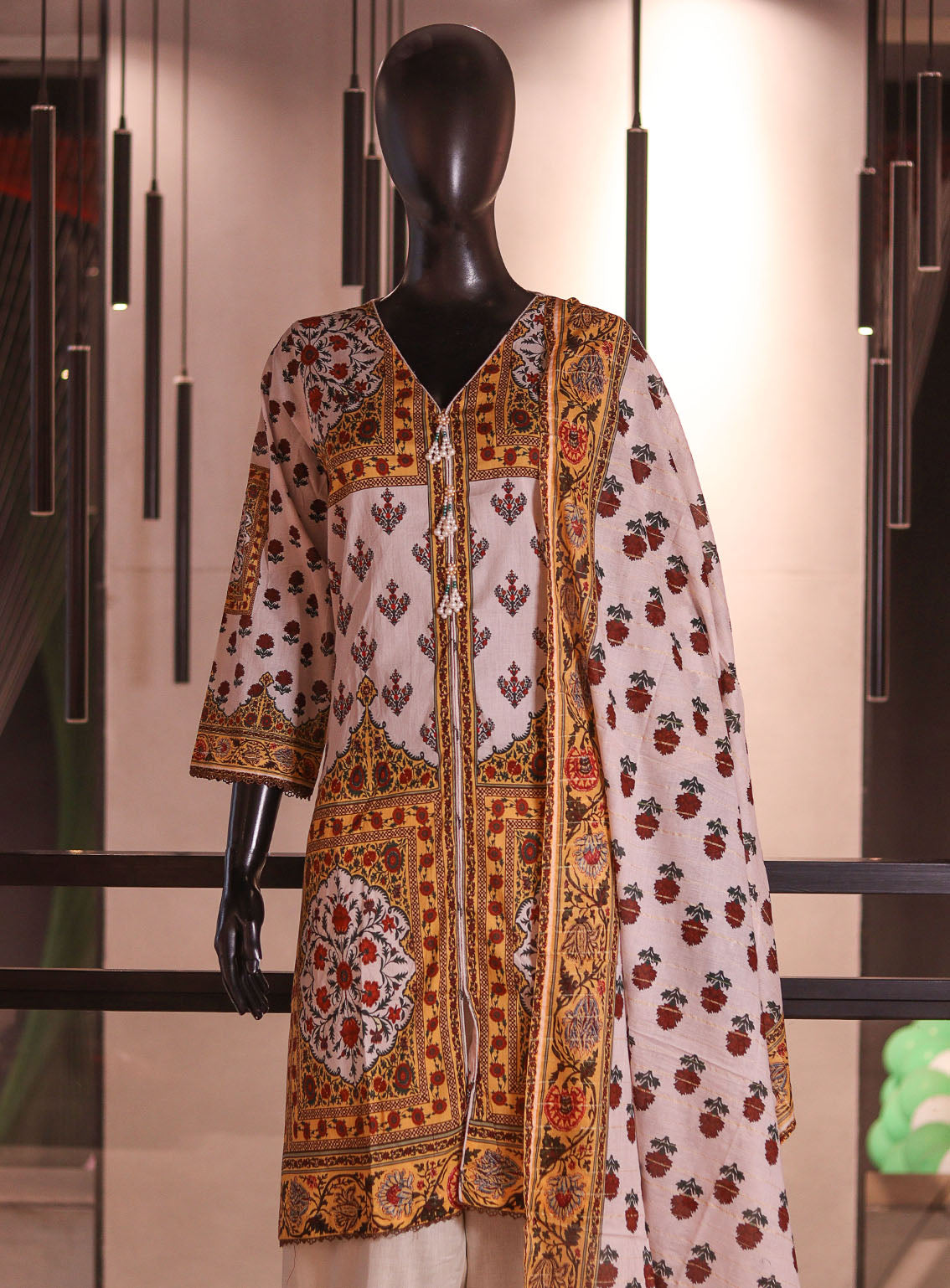 Royal Fashion Printed Lawn 3 Piece Stitched Suit RF26PP D-SNSC-275-IYMT Royal Fashion Printed Lawn 3 Piece Stitched Suit RF26PP D-SNSC-275-IYMT