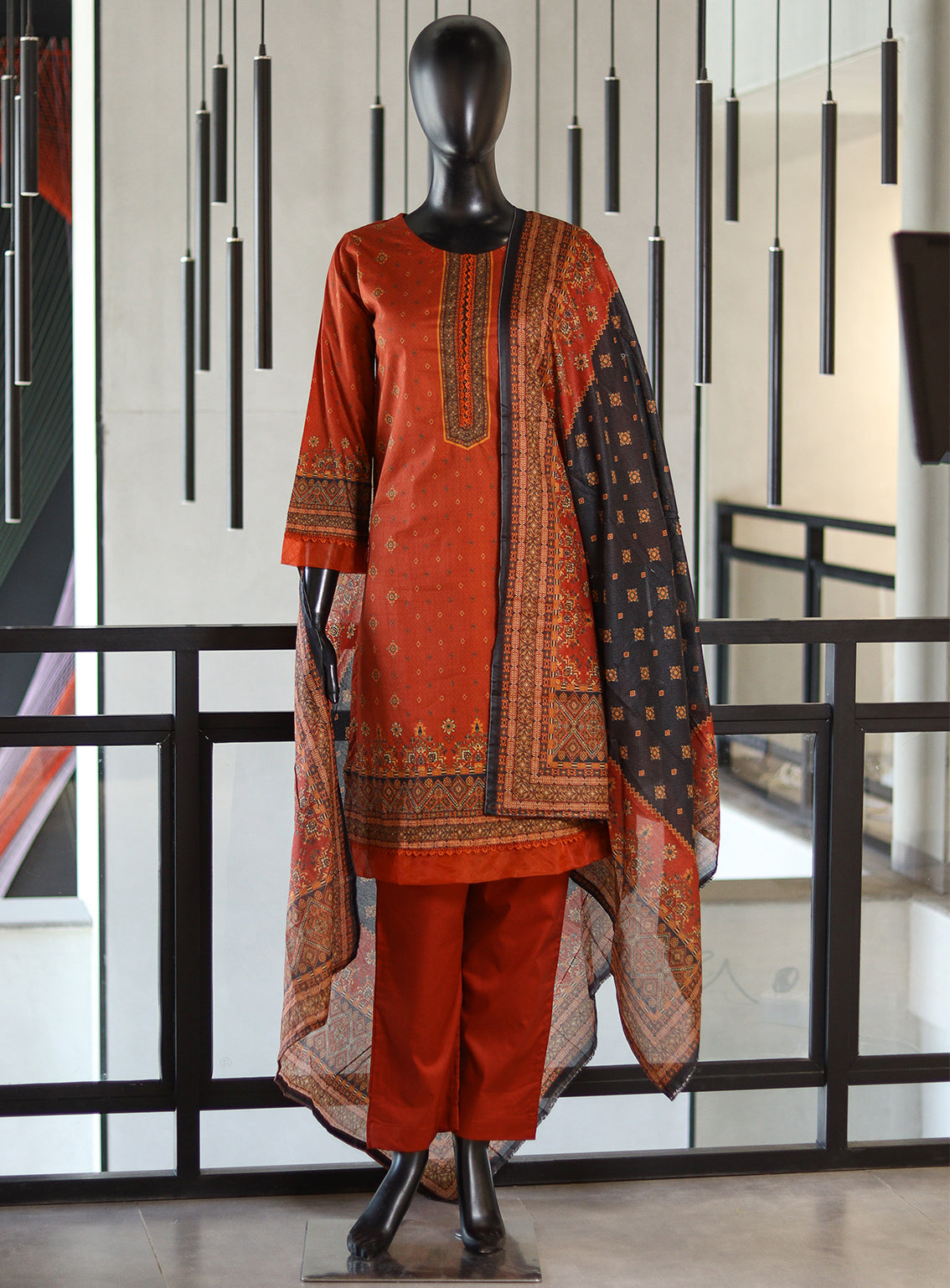 Royal Fashion Printed Lawn Suits Stitched 3 Piece - RF25DPL BS05 Royal Fashion Printed Lawn Suits Stitched 3 Piece - RF25DPL BS05