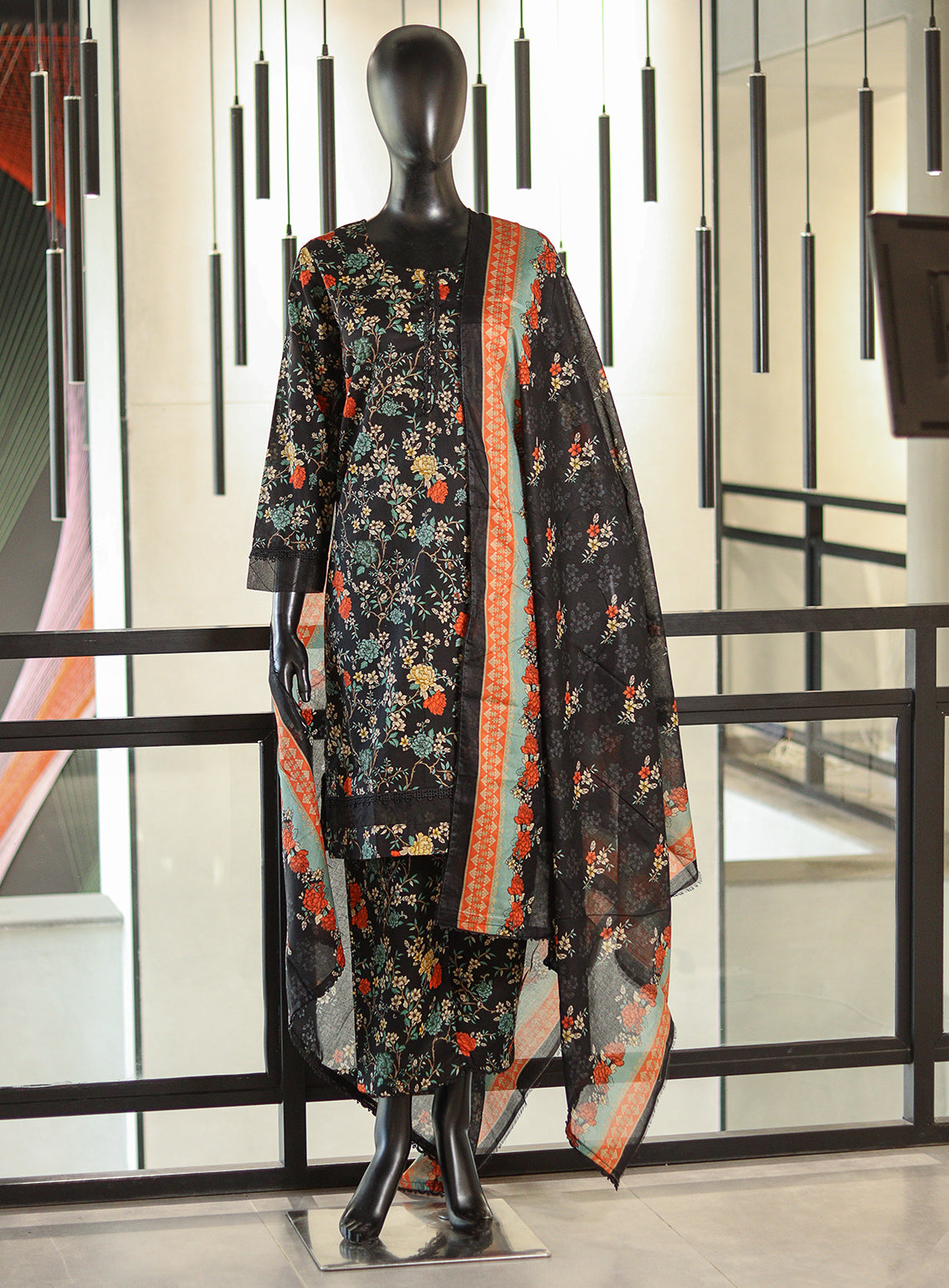 Royal Fashion Printed Lawn Suits Stitched 3 Piece - RF25DPL BS09 Royal Fashion Printed Lawn Suits Stitched 3 Piece - RF25DPL BS09