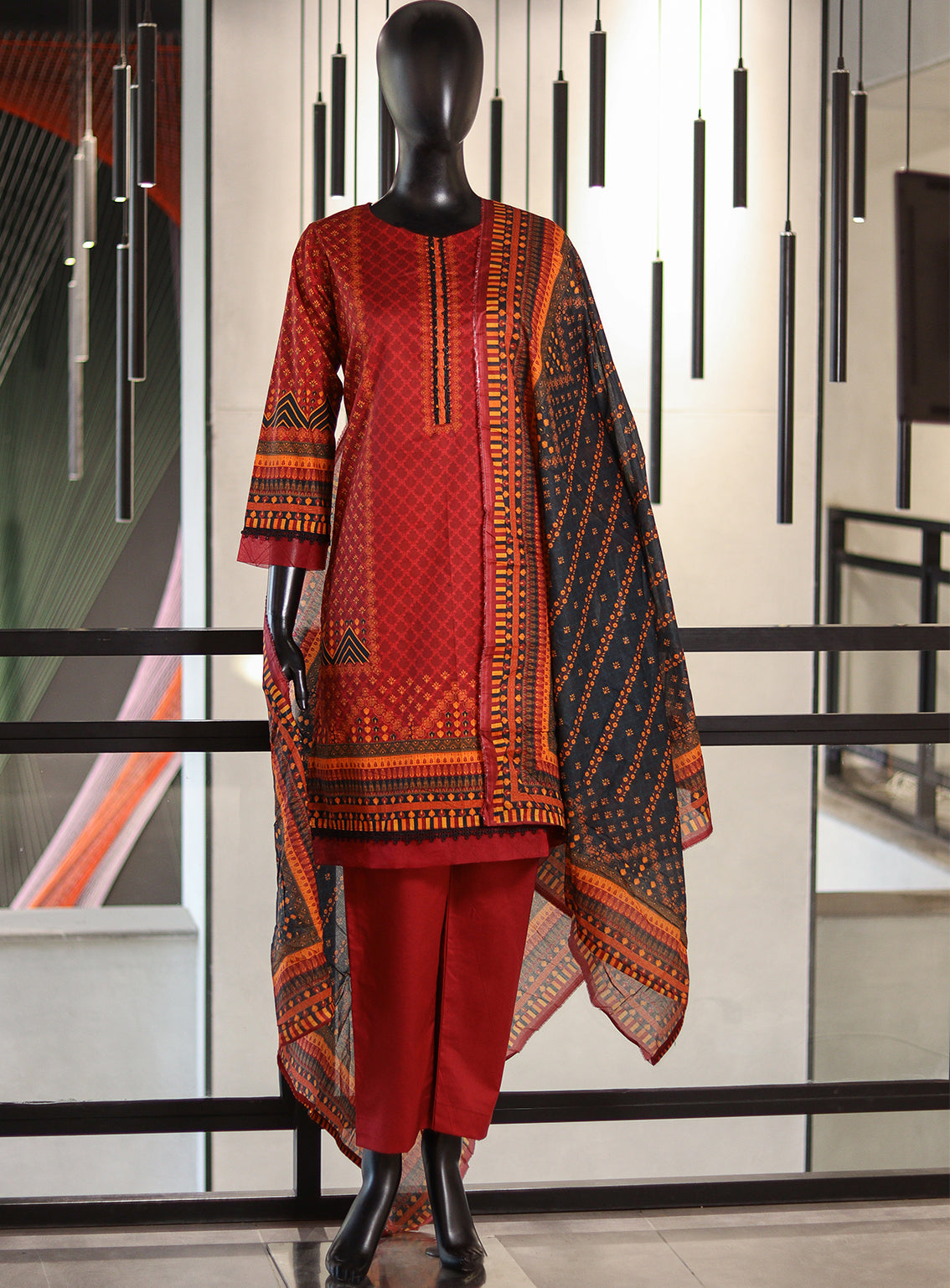 Royal Fashion Printed Lawn Suits Stitched 3 Piece - RF25DPL BS11 Royal Fashion Printed Lawn Suits Stitched 3 Piece - RF25DPL BS11
