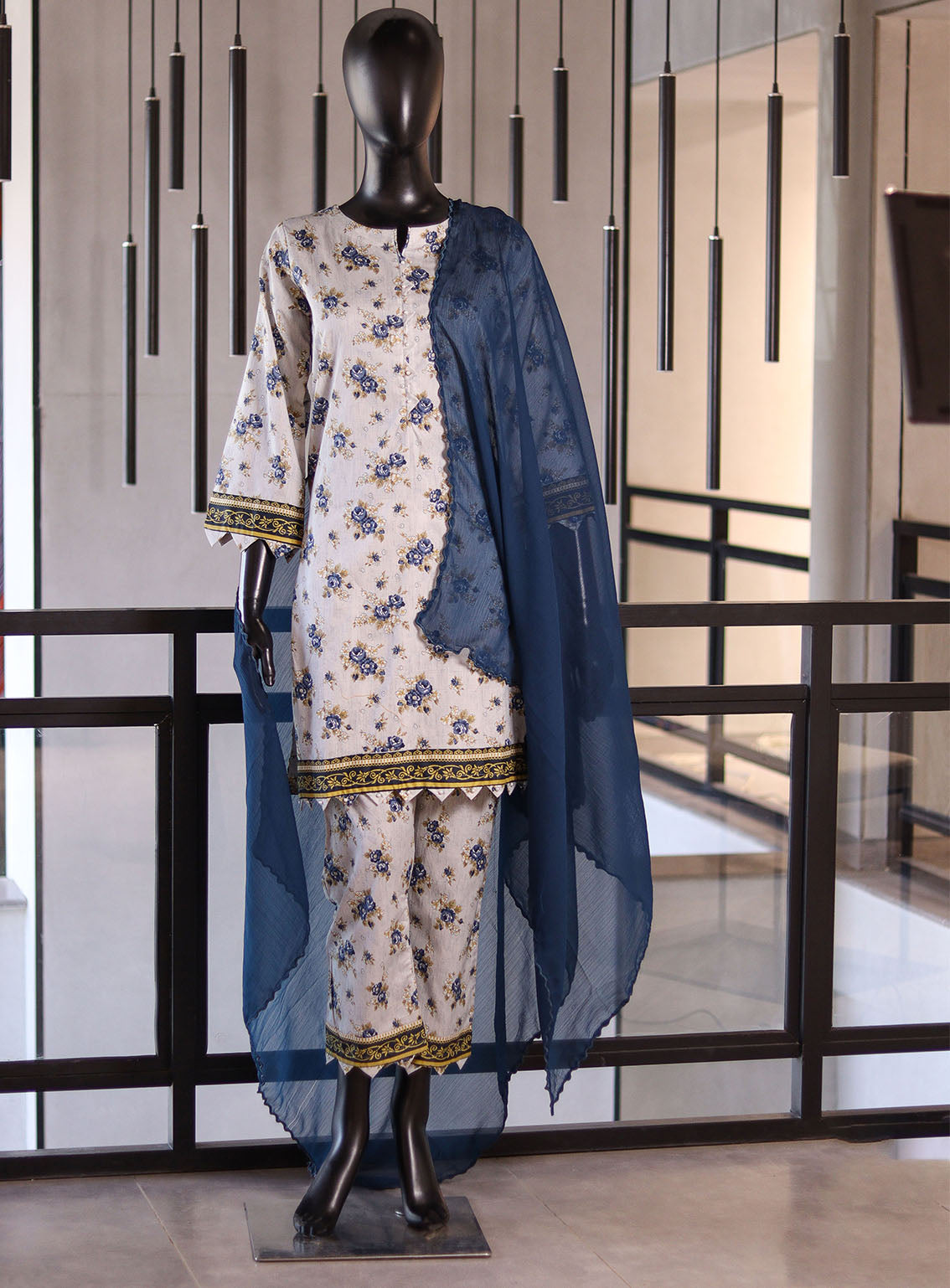 Royal Fashion Printed Lawn Suits Stitched 3 Piece - RF25PL 05 Royal Fashion Printed Lawn Suits Stitched 3 Piece - RF25PL 05