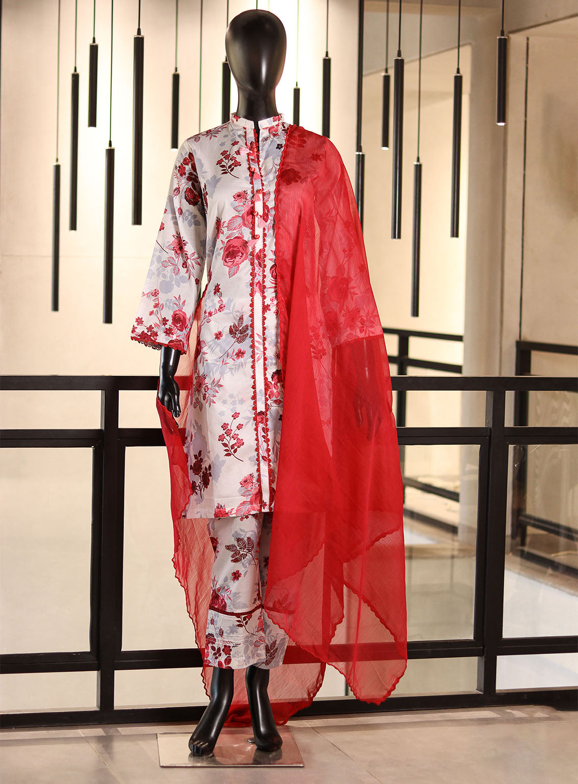 Royal Fashion Printed Lawn Suits Stitched 3 Piece - RF25PL 07 Royal Fashion Printed Lawn Suits Stitched 3 Piece - RF25PL 07