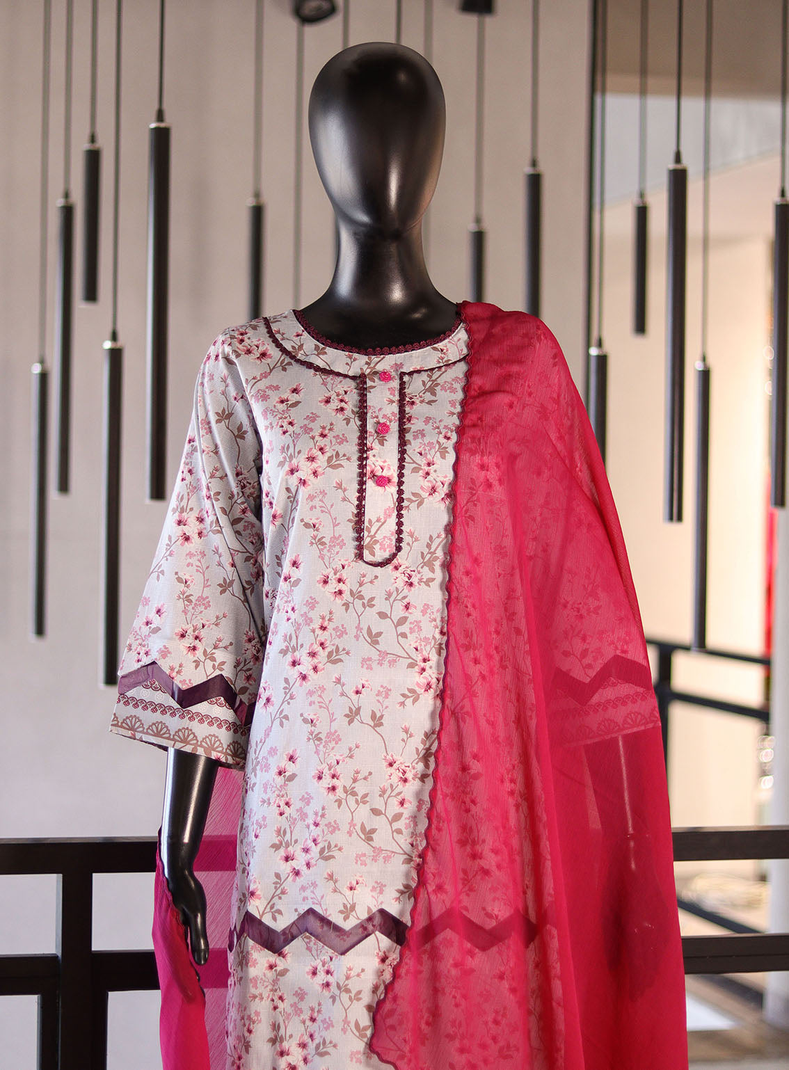 Royal Fashion Printed Lawn Suits Stitched 3 Piece - RF25PL 08 Royal Fashion Printed Lawn Suits Stitched 3 Piece - RF25PL 08