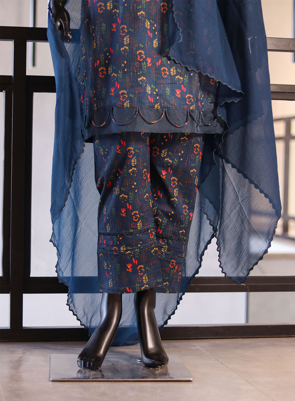 Royal Fashion Printed Lawn Suits Stitched 3 Piece - RF25PL 12 Royal Fashion Printed Lawn Suits Stitched 3 Piece - RF25PL 12