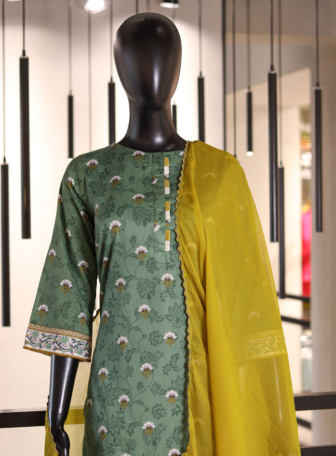 Royal Fashion Printed Lawn Suits Stitched 3 Piece - RF25PL 15 Royal Fashion Printed Lawn Suits Stitched 3 Piece - RF25PL 15