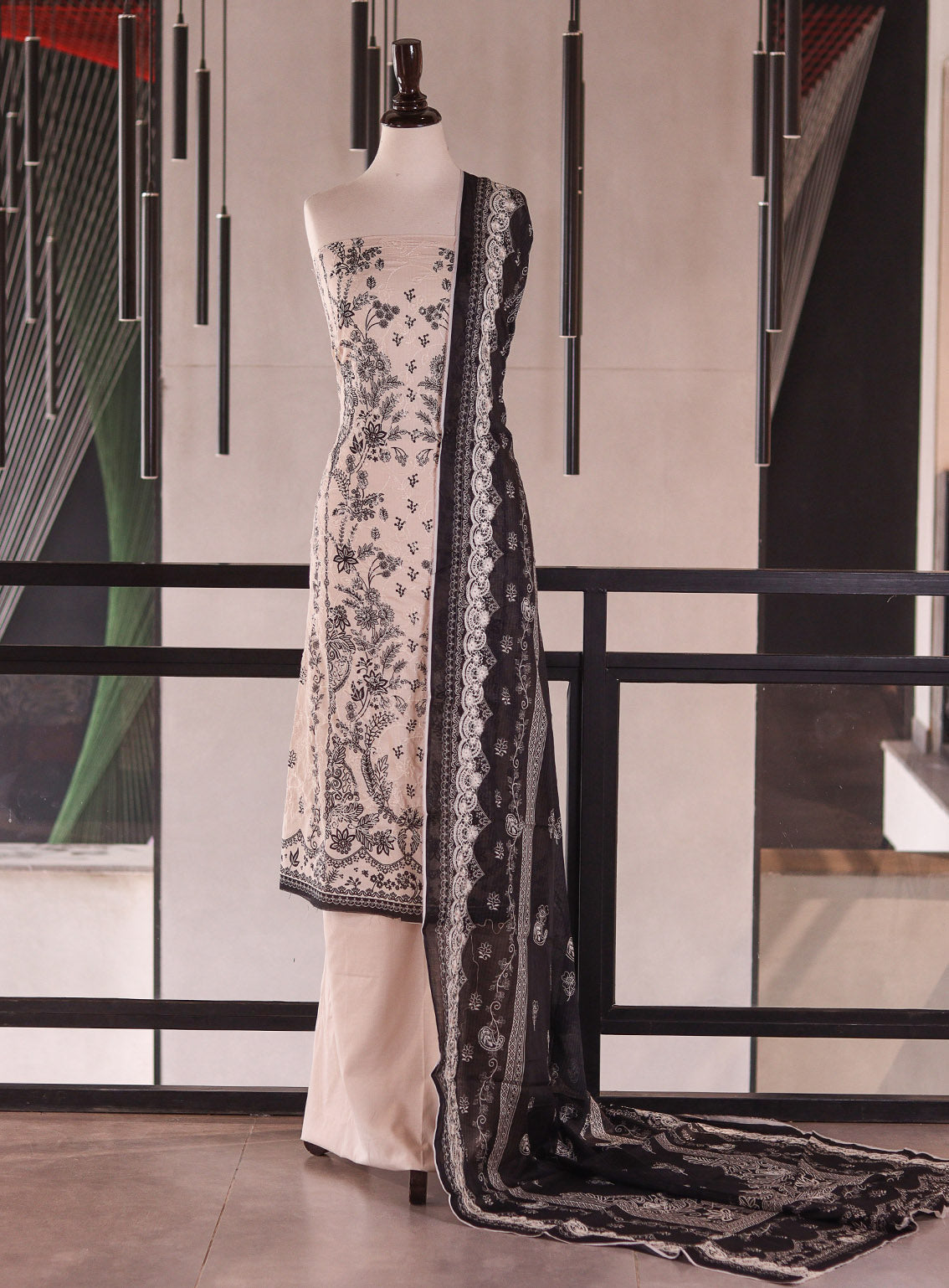 Royal Fashion Embroidered Cambric 3 Piece Unstitched Suit RF26EU D-DE953 Cream & Black Royal Fashion Embroidered Cambric 3 Piece Unstitched Suit RF26EU D-DE953 Cream & Black
