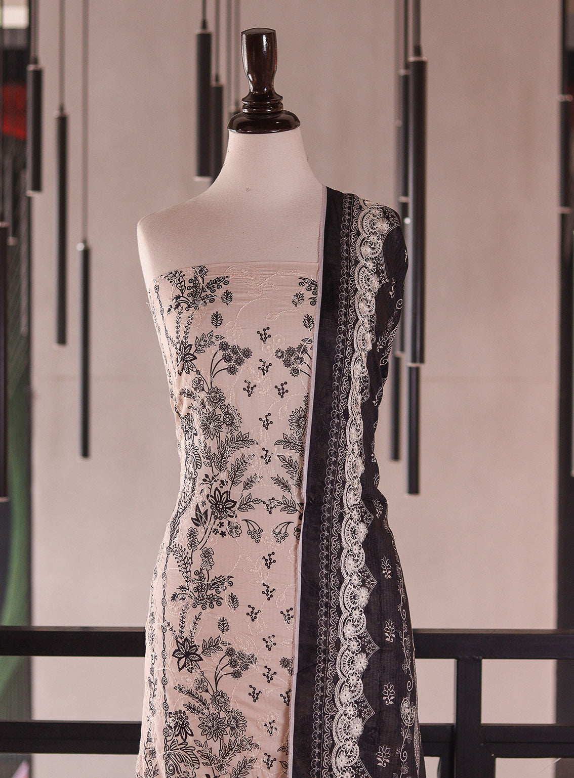 Royal Fashion Embroidered Cambric 3 Piece Unstitched Suit RF26EU D-DE953 Cream & Black Royal Fashion Embroidered Cambric 3 Piece Unstitched Suit RF26EU D-DE953 Cream & Black