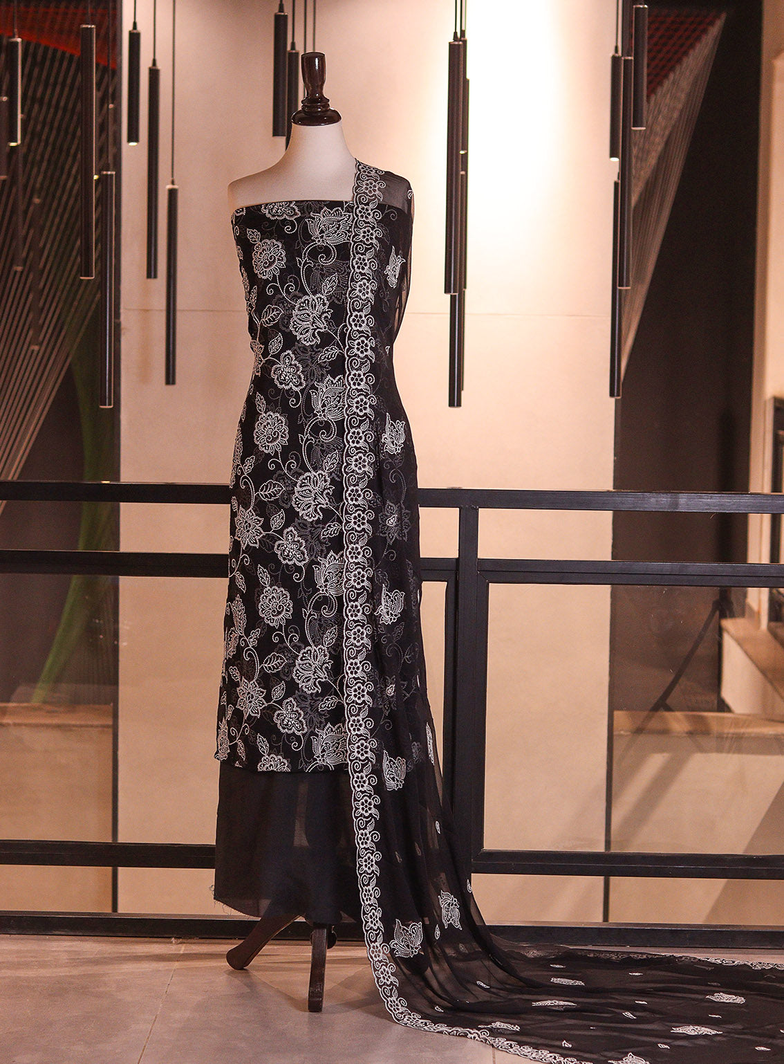 Royal Fashion Embroidered Chiffon 3 Piece Unstitched Suit RF26EU D-ET3741 Black Royal Fashion Embroidered Chiffon 3 Piece Unstitched Suit RF26EU D-ET3741 Black