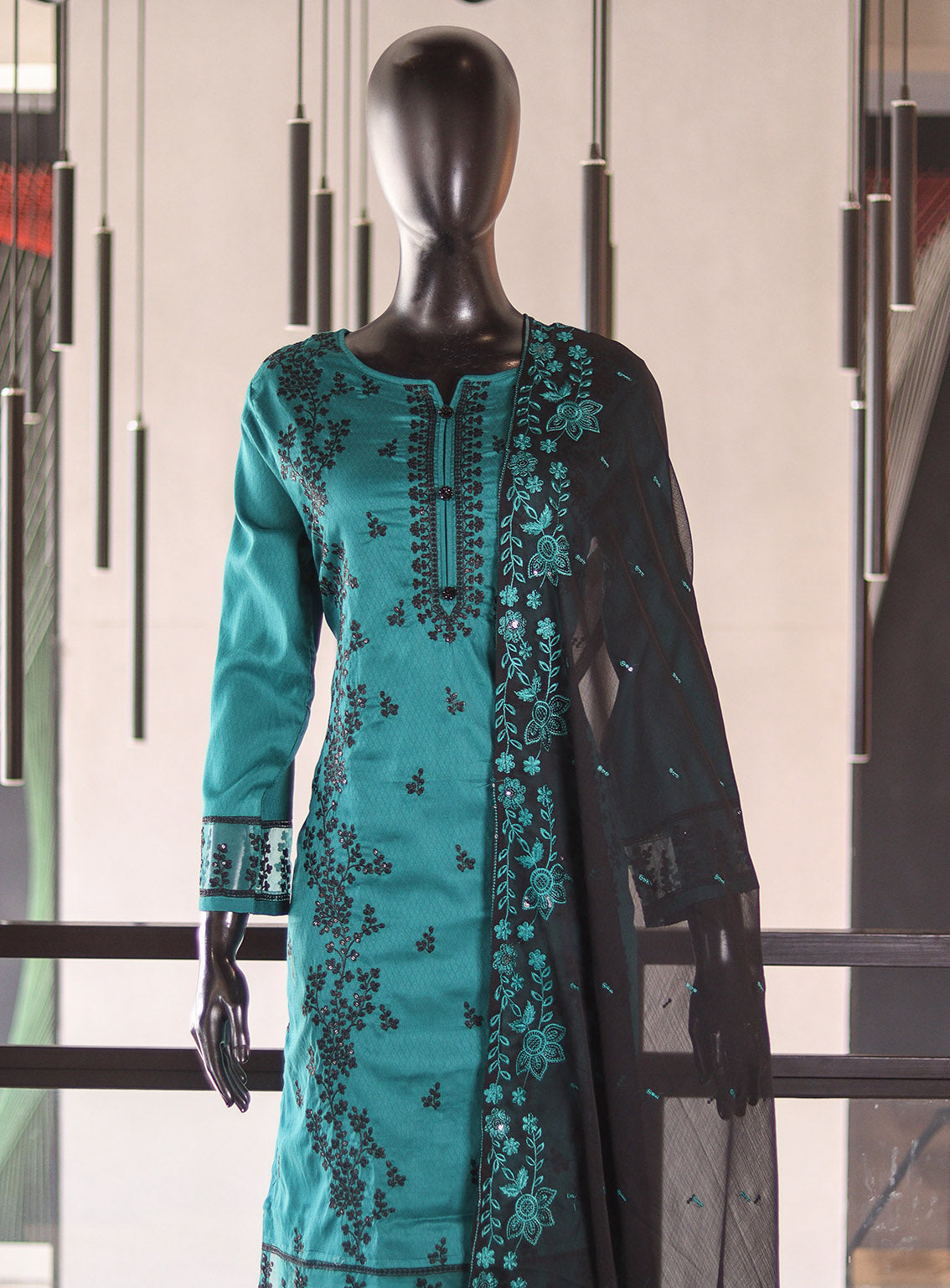 Royal Fashion Embroidered Lawn 3 Piece Stitched Suit RF26EP D-SNSC-365-GN Royal Fashion Embroidered Lawn 3 Piece Stitched Suit RF26EP D-SNSC-365-GN