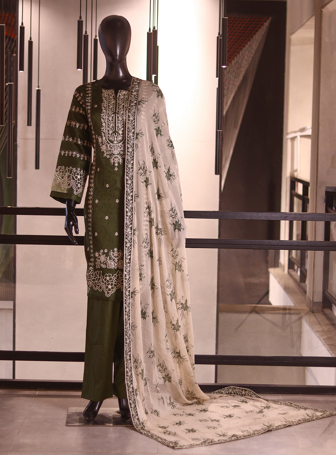 Royal Fashion Embroidered Lawn 3 Piece Stitched Suit RF26EP D-SNSC-AR435-MGN Royal Fashion Embroidered Lawn 3 Piece Stitched Suit RF26EP D-SNSC-AR435-MGN