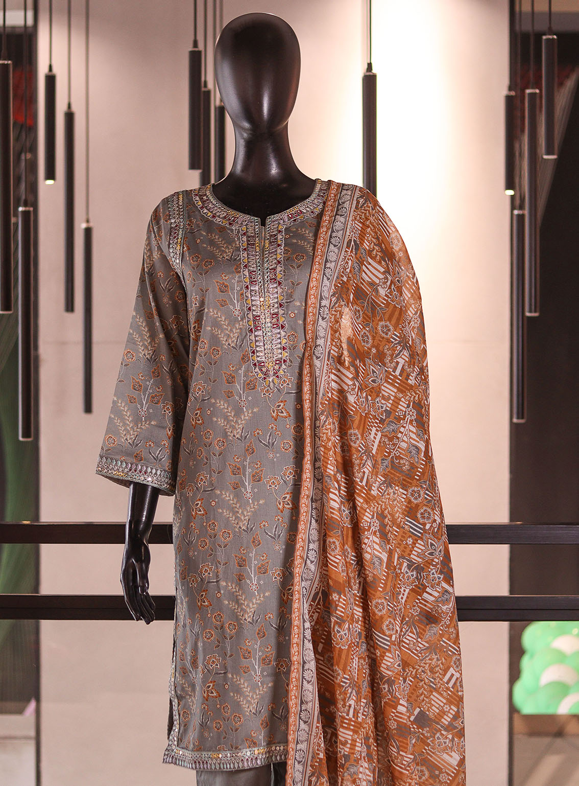 Royal Fashion Embroidered Lawn 3 Piece Stitched Suit RF26EP D-SNSC-BS-5MM-GYMT Royal Fashion Embroidered Lawn 3 Piece Stitched Suit RF26EP D-SNSC-BS-5MM-GYMT