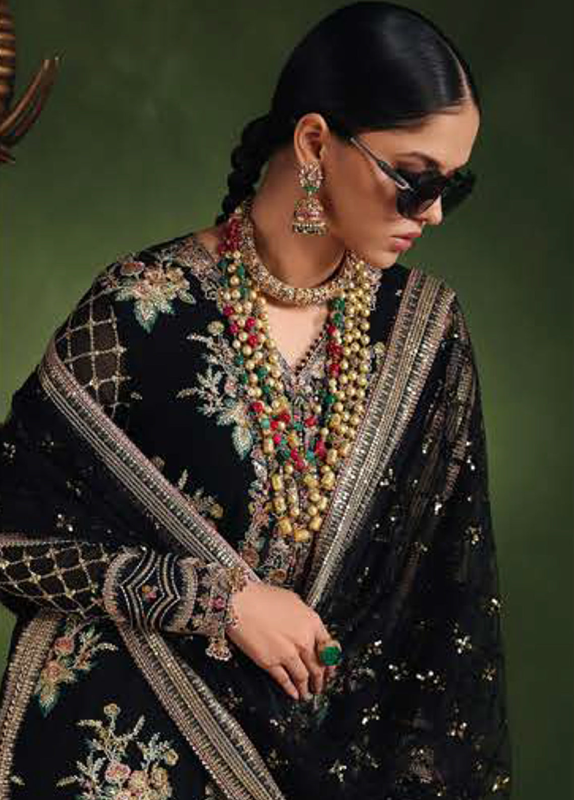 Royale Eternel By Roheenaz Embroidered Chiffon 3 Piece Unstitched Suit RNZ26REC D-07 RADIANT MUSE Royale Eternel By Roheenaz Embroidered Chiffon 3 Piece Unstitched Suit RNZ26REC D-07 RADIANT MUSE