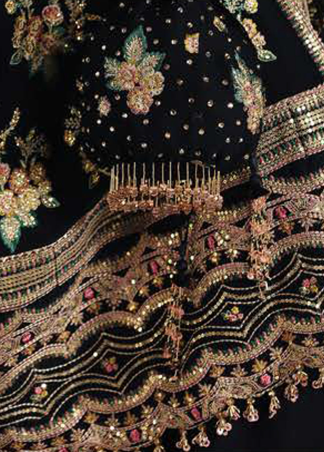 Royale Eternel By Roheenaz Embroidered Chiffon 3 Piece Unstitched Suit RNZ26REC D-07 RADIANT MUSE Royale Eternel By Roheenaz Embroidered Chiffon 3 Piece Unstitched Suit RNZ26REC D-07 RADIANT MUSE
