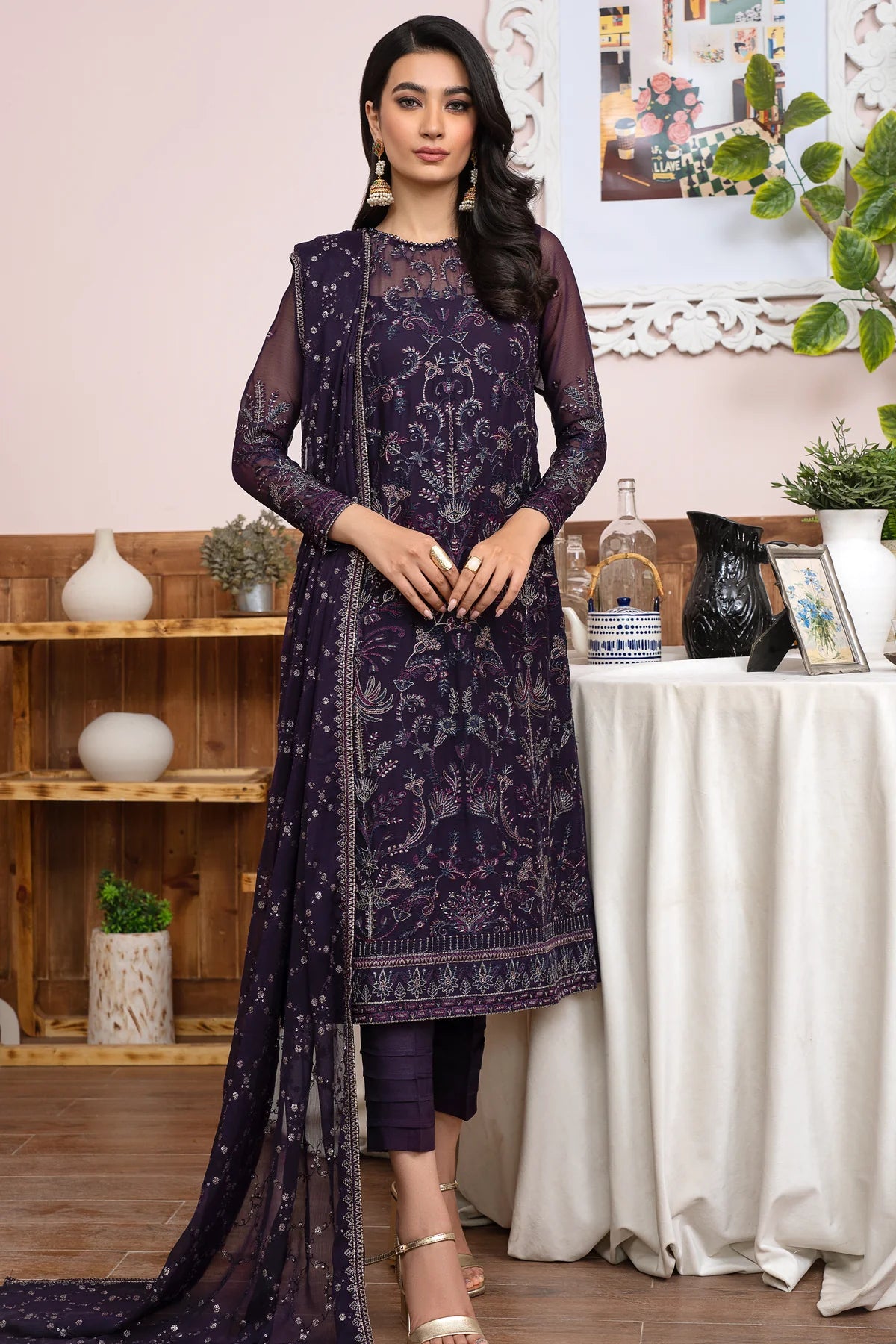 Meeral By Zarif Embroidered Chiffon Unstitched 3 Piece Suit - 05 Meeral By Zarif Embroidered Chiffon Unstitched 3 Piece Suit - 05