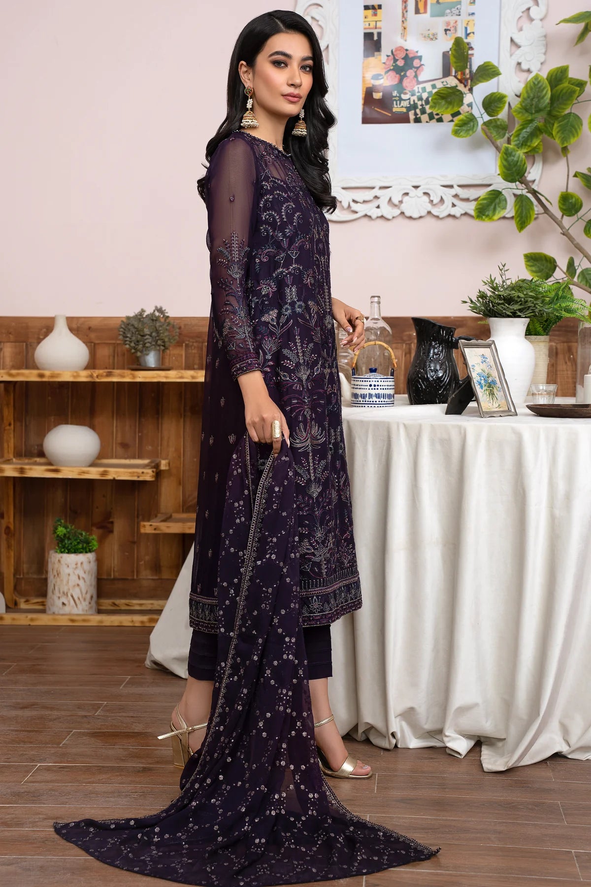 Meeral By Zarif Embroidered Chiffon Unstitched 3 Piece Suit - 05 Meeral By Zarif Embroidered Chiffon Unstitched 3 Piece Suit - 05