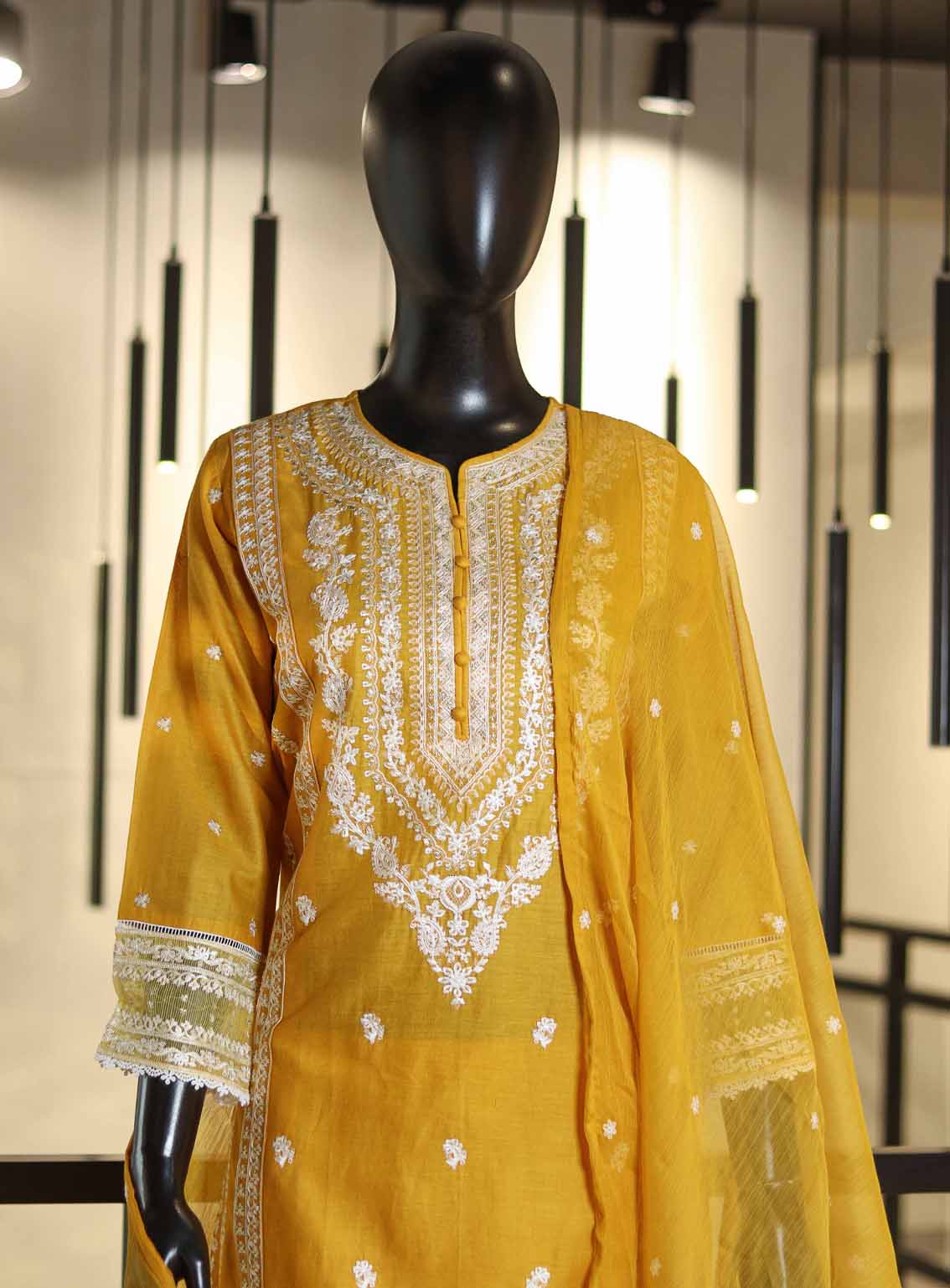 SNSC Embroidered Lawn Suits Stitched 3 Piece - SNSC25FE CY06 YELLOW SNSC Embroidered Lawn Suits Stitched 3 Piece - SNSC25FE CY06 YELLOW