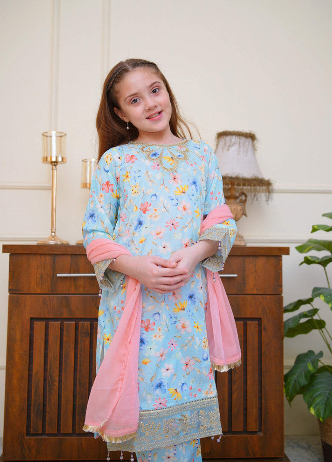 Sahar-E-Eid By Shanzey Girls Stitched 3 Piece Suit For Girls S26SE D-SHK-6804 Sahar-E-Eid By Shanzey Girls Stitched 3 Piece Suit For Girls S26SE D-SHK-6804