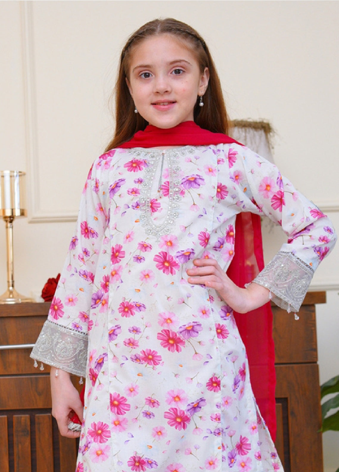 Sahar-E-Eid By Shanzey Girls Stitched 3 Piece Suit For Girls S26SE D-SHK-6806 Sahar-E-Eid By Shanzey Girls Stitched 3 Piece Suit For Girls S26SE D-SHK-6806